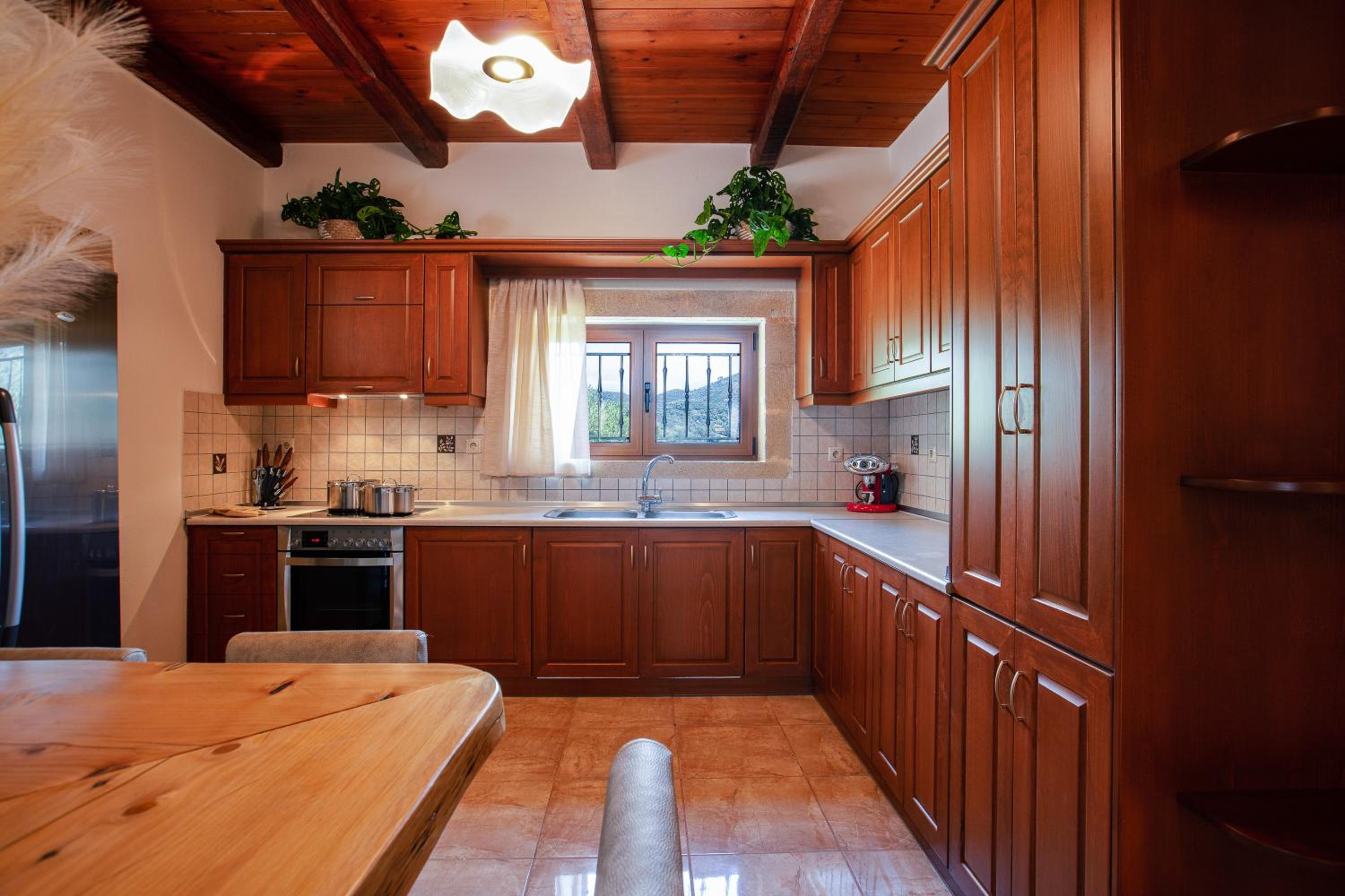 Kotinos Luxury Villa