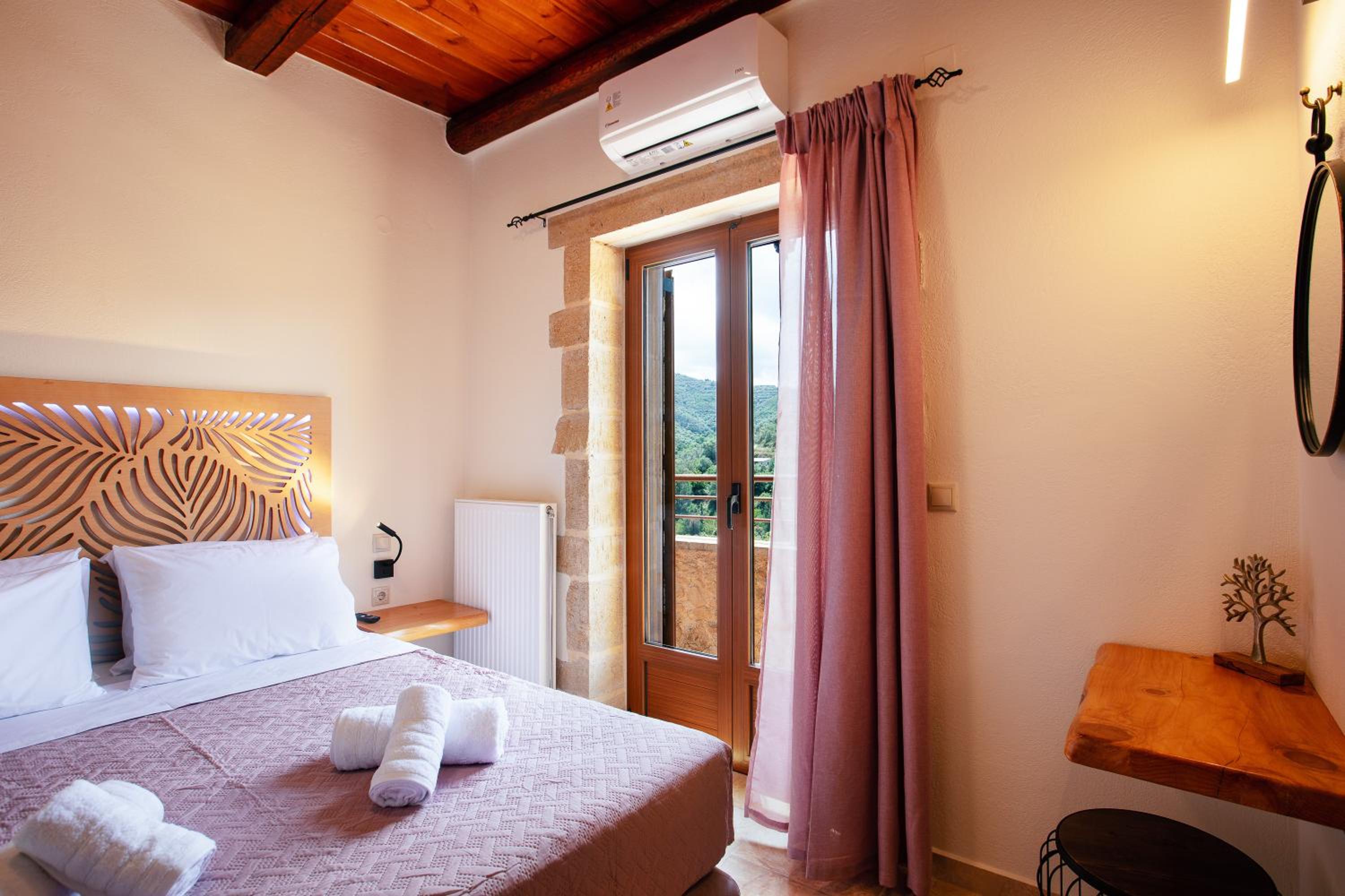 Kotinos Luxury Villa