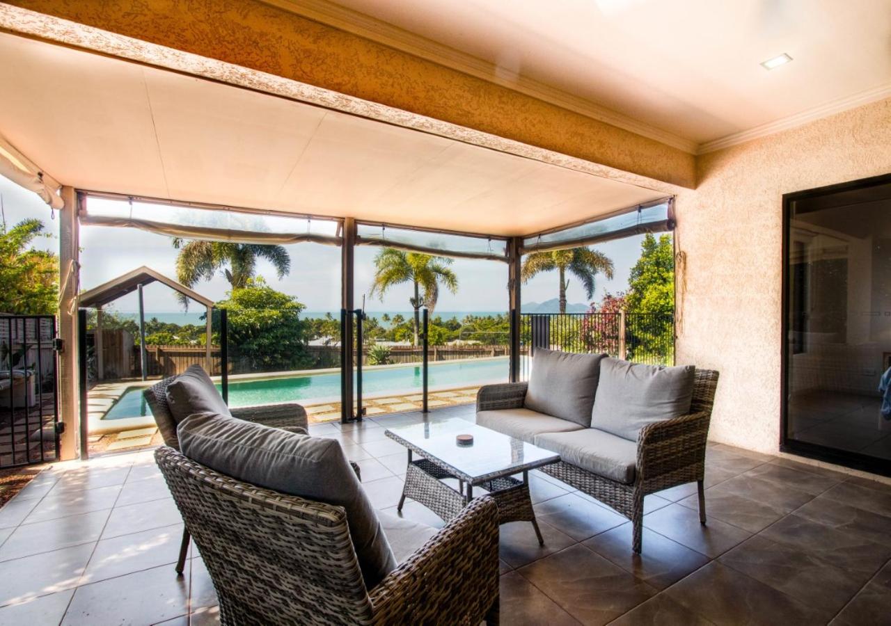 Le Reve Wake up to sunrises and tropical breezes