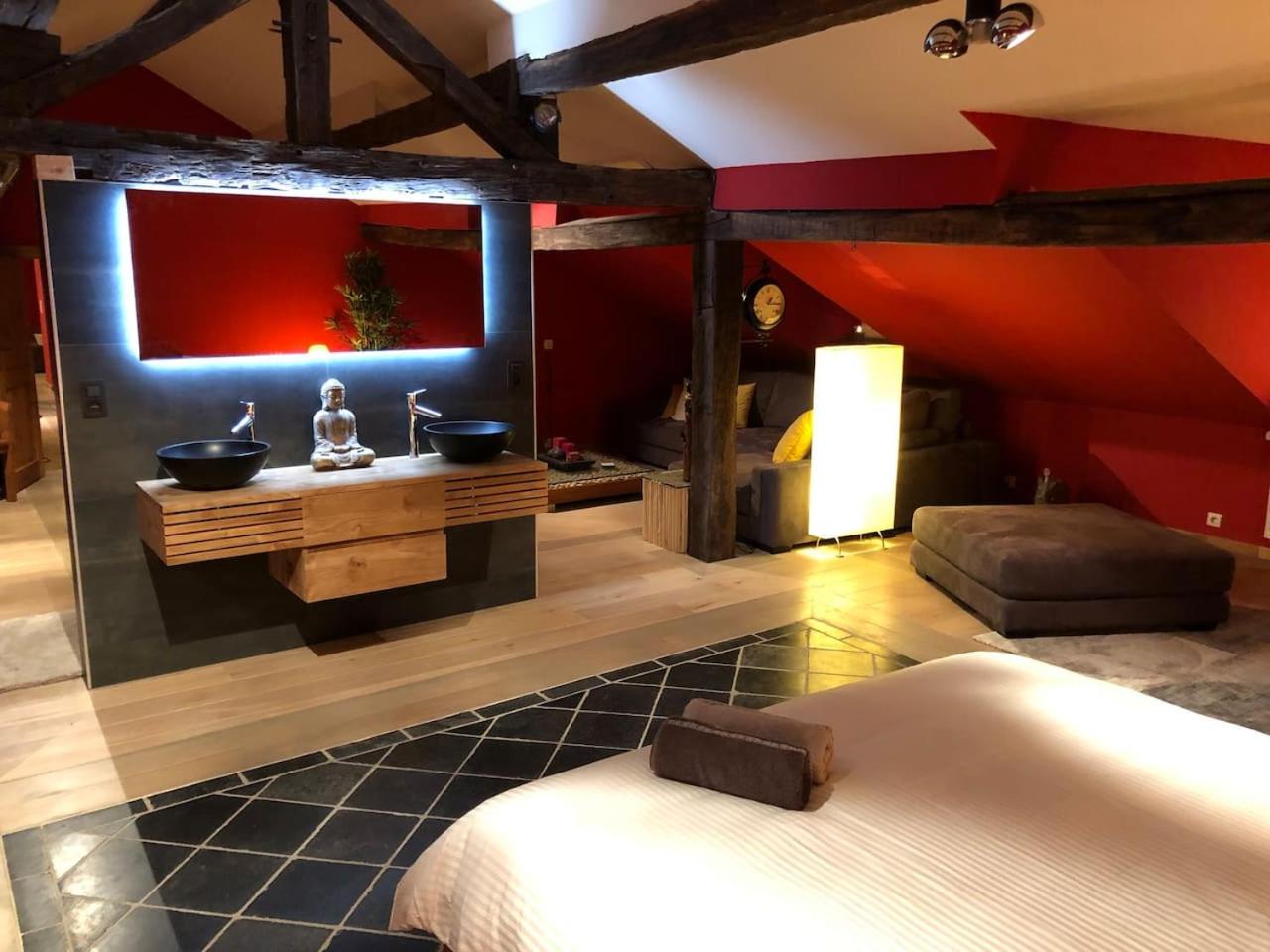 Jacuzzi - BBq - Jardin - Garden Lodge - Le Tulipier