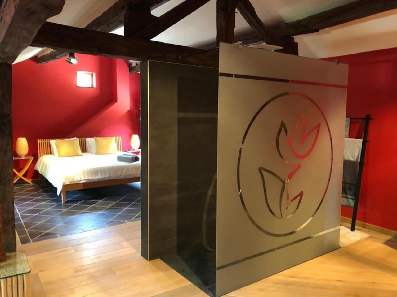 Jacuzzi - BBq - Jardin - Garden Lodge - Le Tulipier