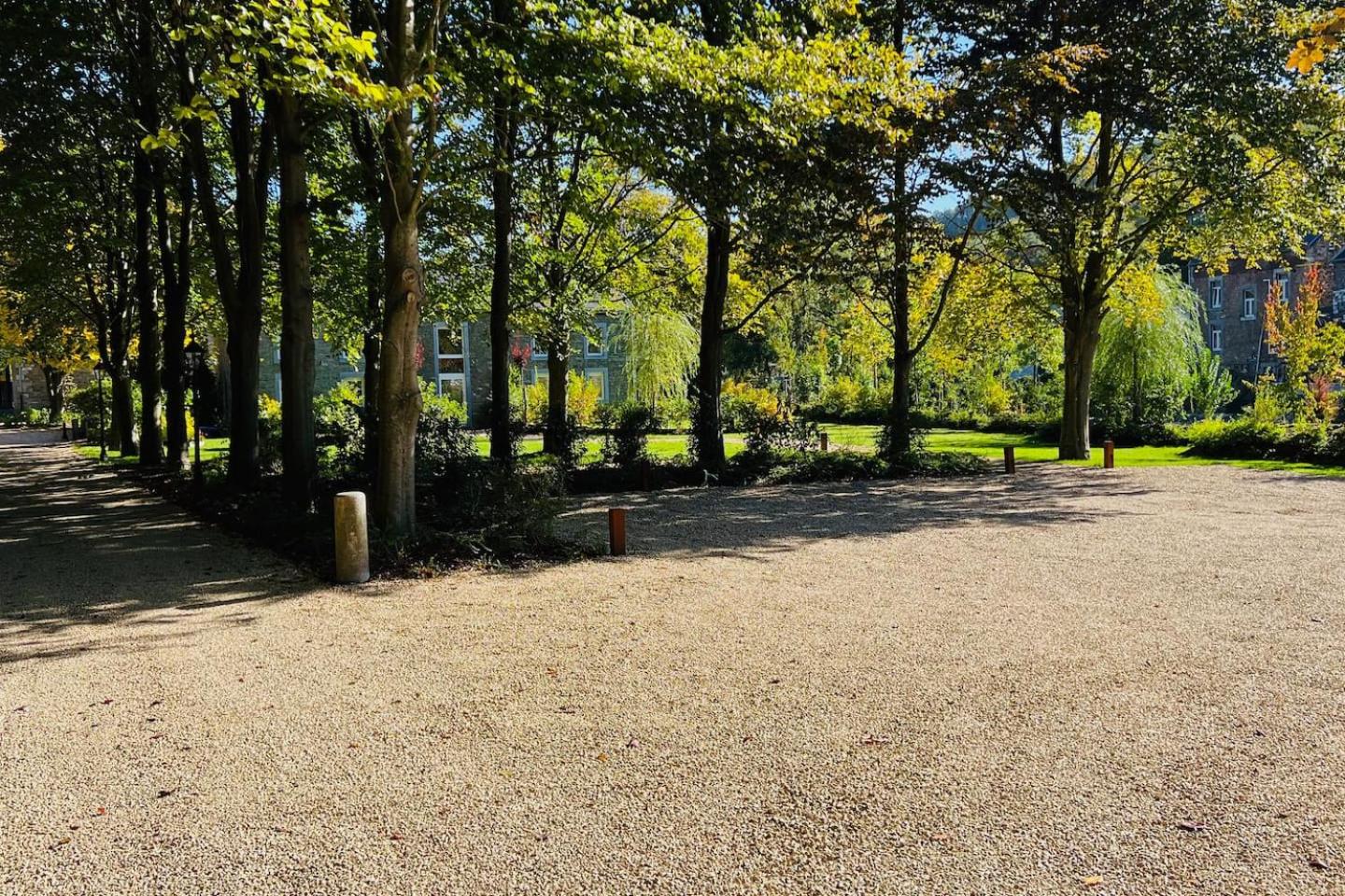 Jacuzzi - BBq - Jardin - Garden Lodge - Le Tulipier