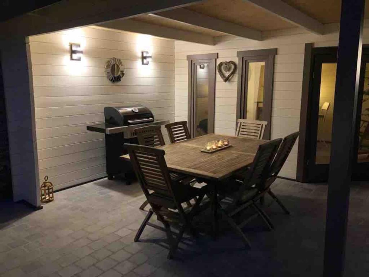 Jacuzzi - BBq - Jardin - Garden Lodge - Le Tulipier