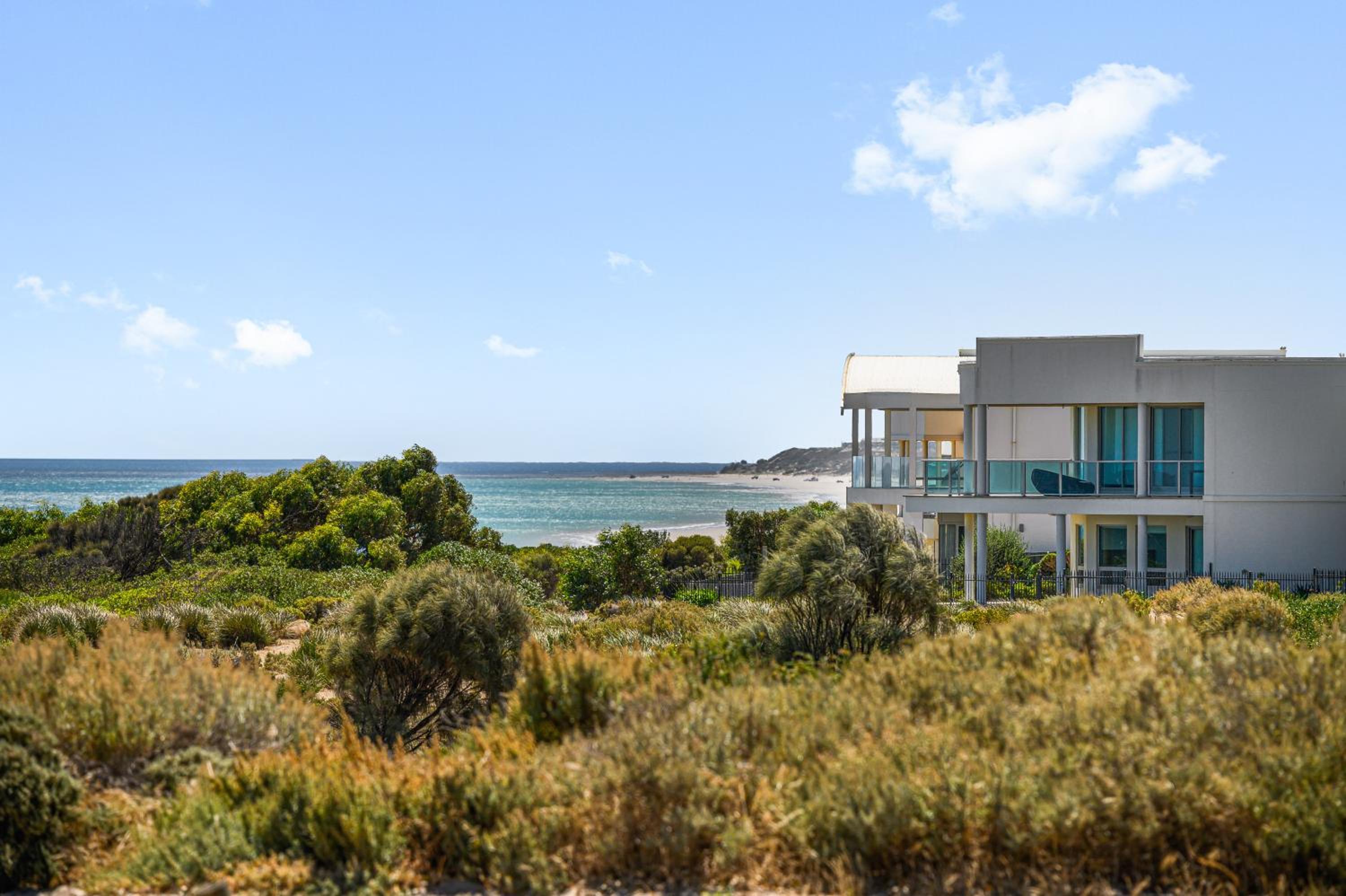 Boat House - Sellicks Beach - C21 SouthCoast Holidays