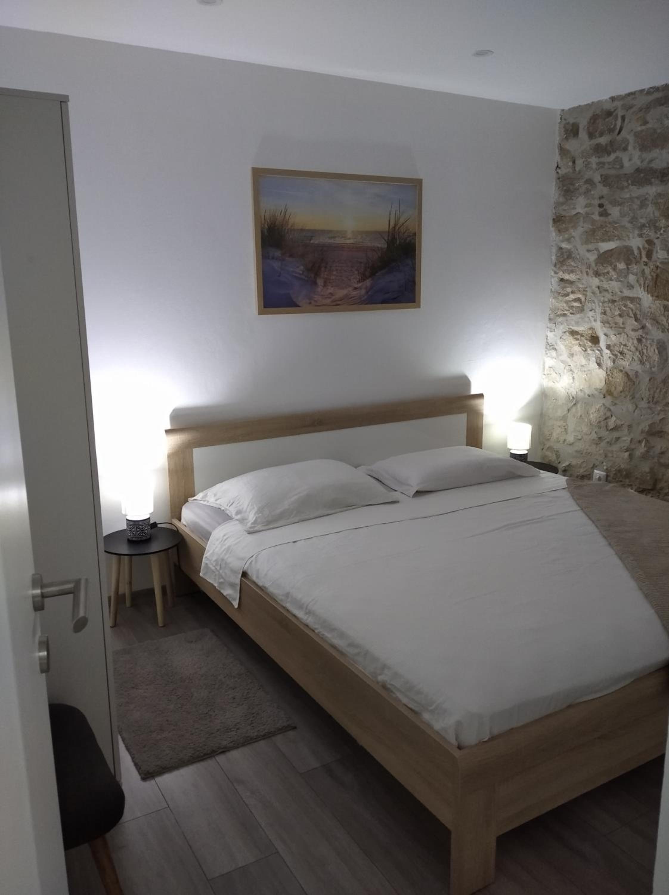 Apartman Lari
