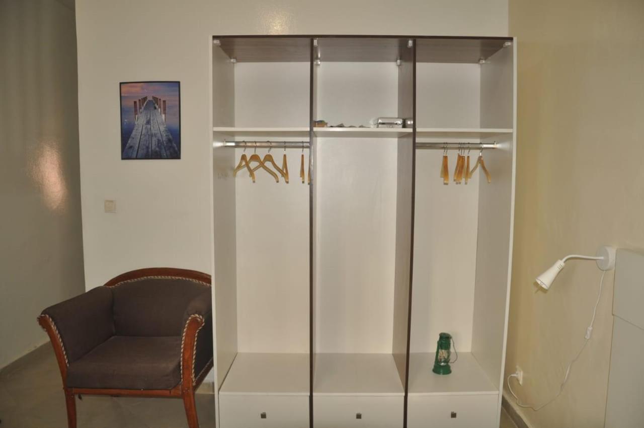 "La Coquille", joli loft, moderne, propre, sûr et calme au cœur de Saly, photo 21