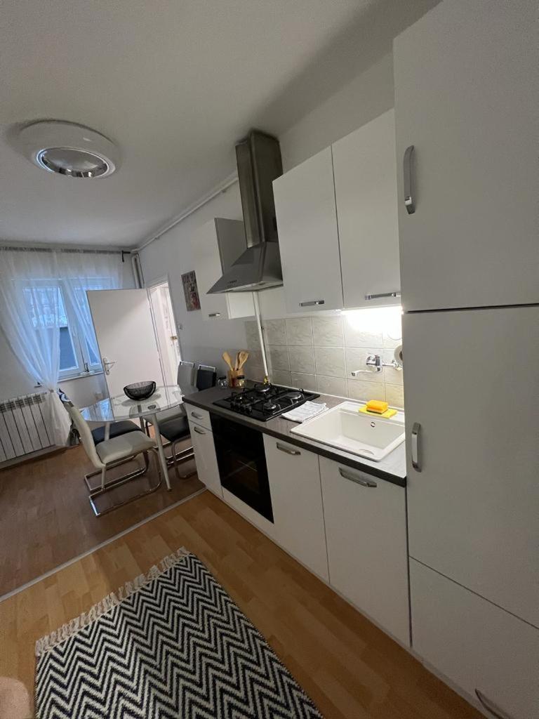 Apartman Lara