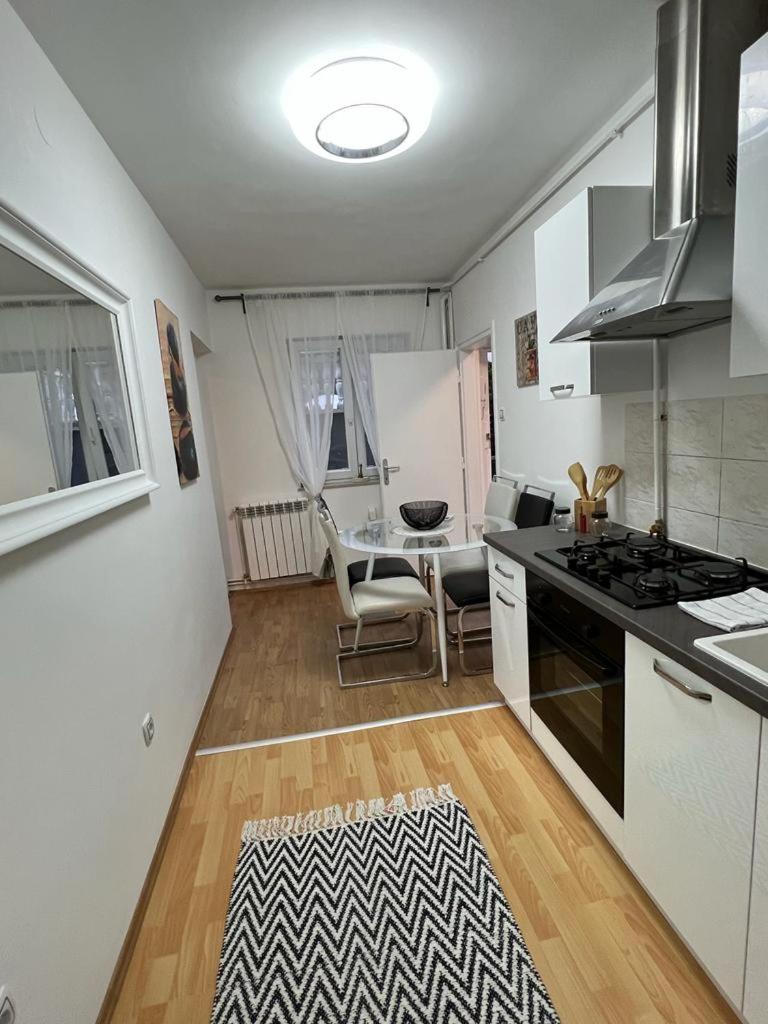 Apartman Lara