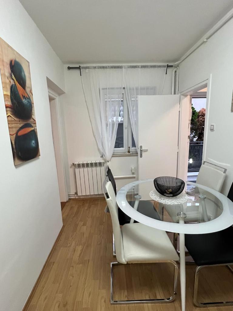 Apartman Lara