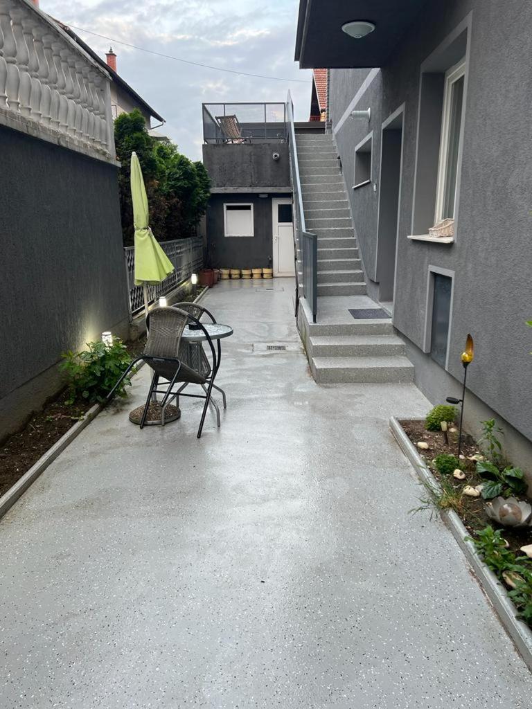 Apartman Lara