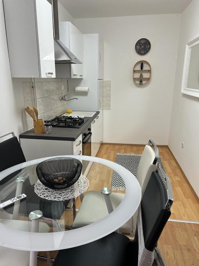 Apartman Lara