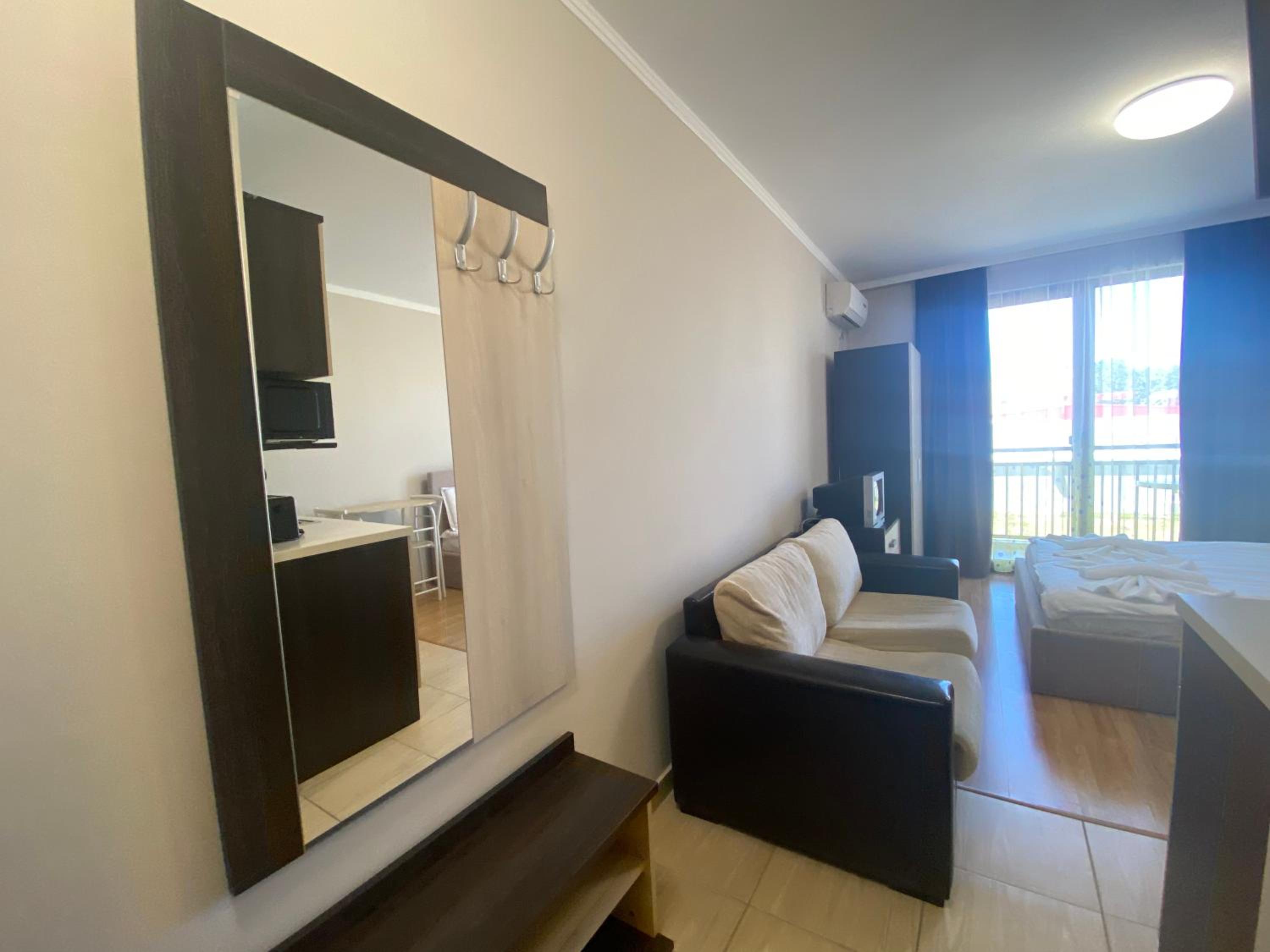 SUMMER BREЕZE 204 Private Studio Sunny Beach