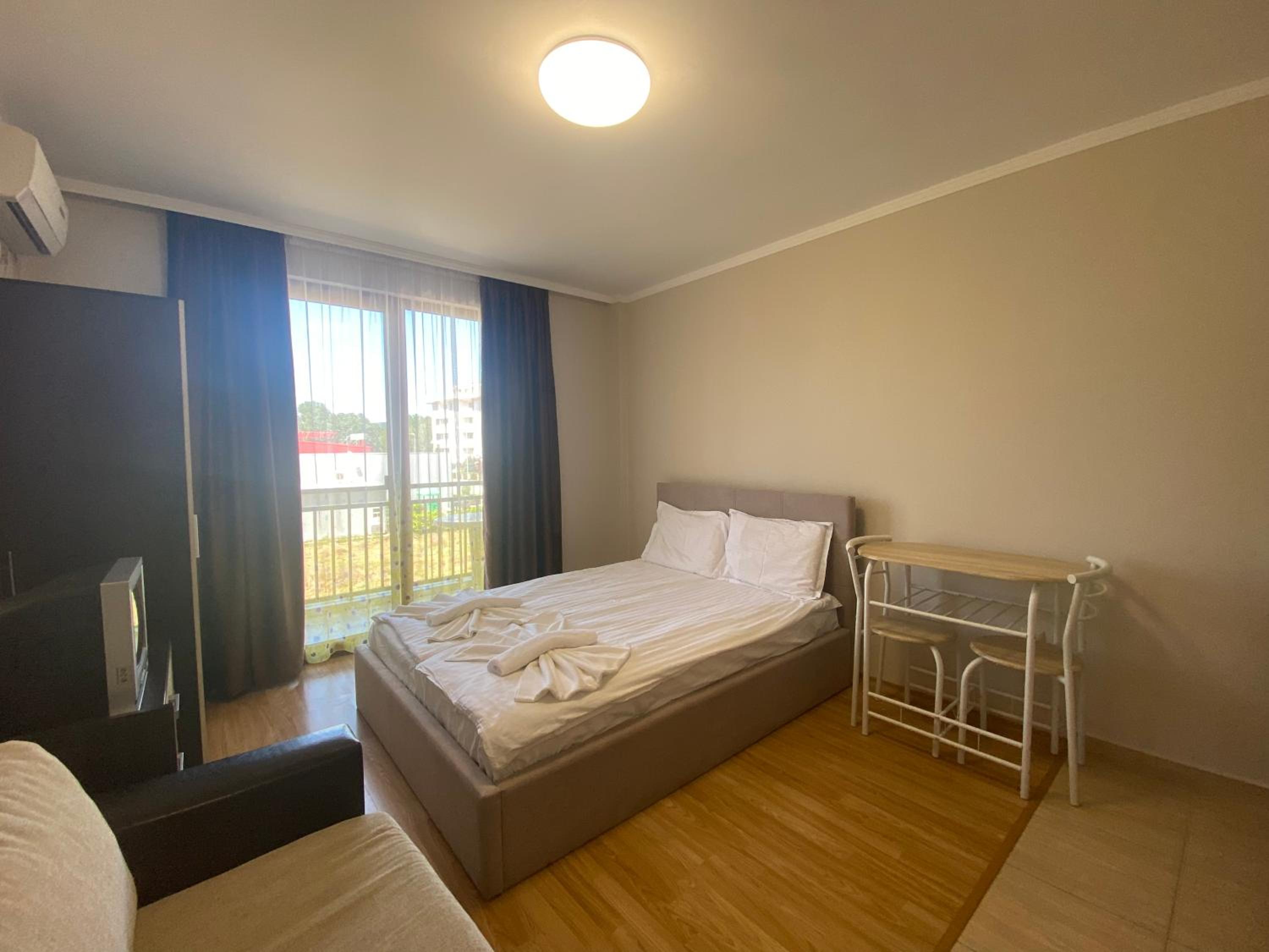 SUMMER BREЕZE 204 Private Studio Sunny Beach