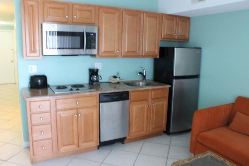 Champagne Island Apt