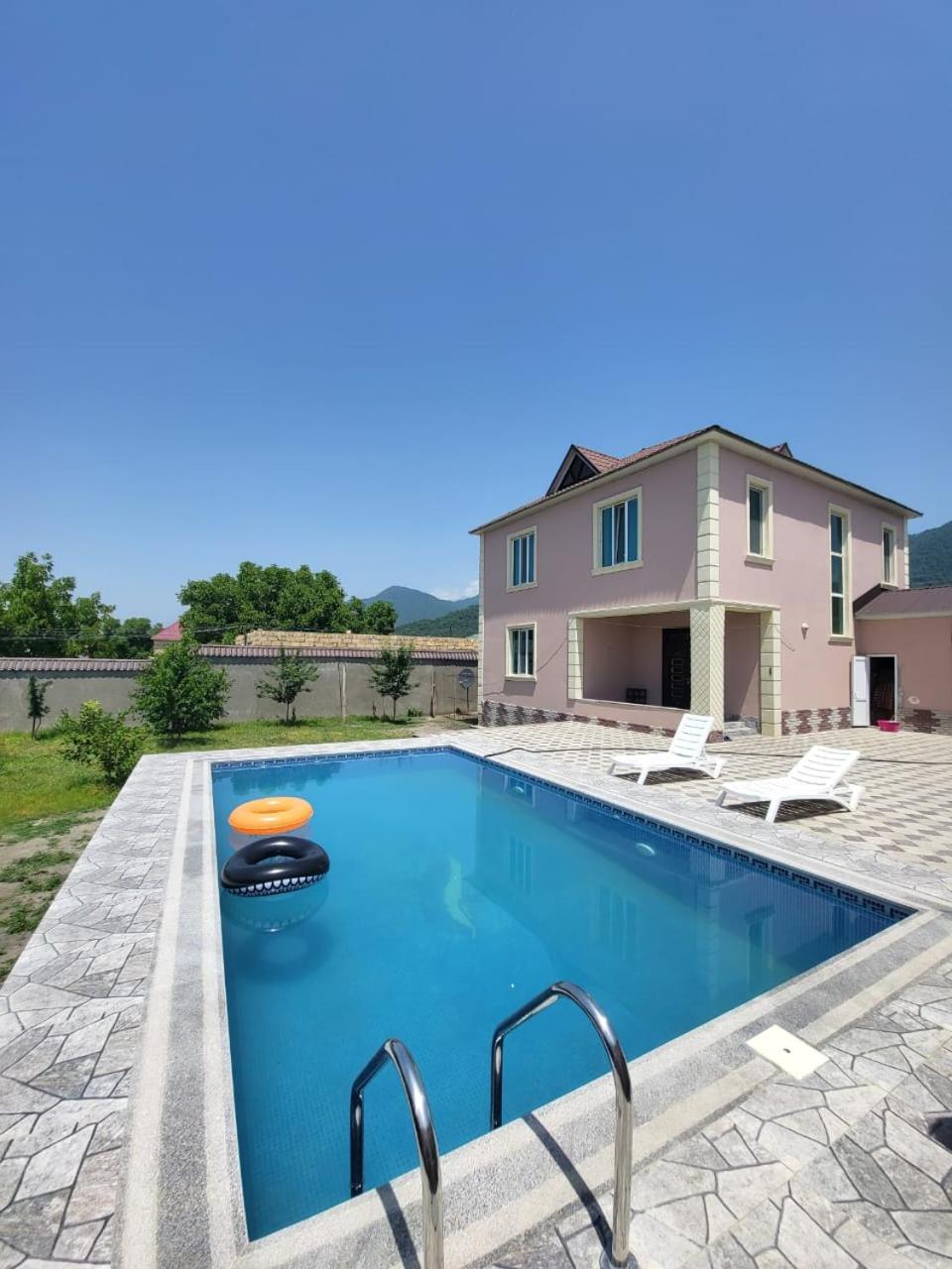 A beautiful villa with a swimming pool in the gebele