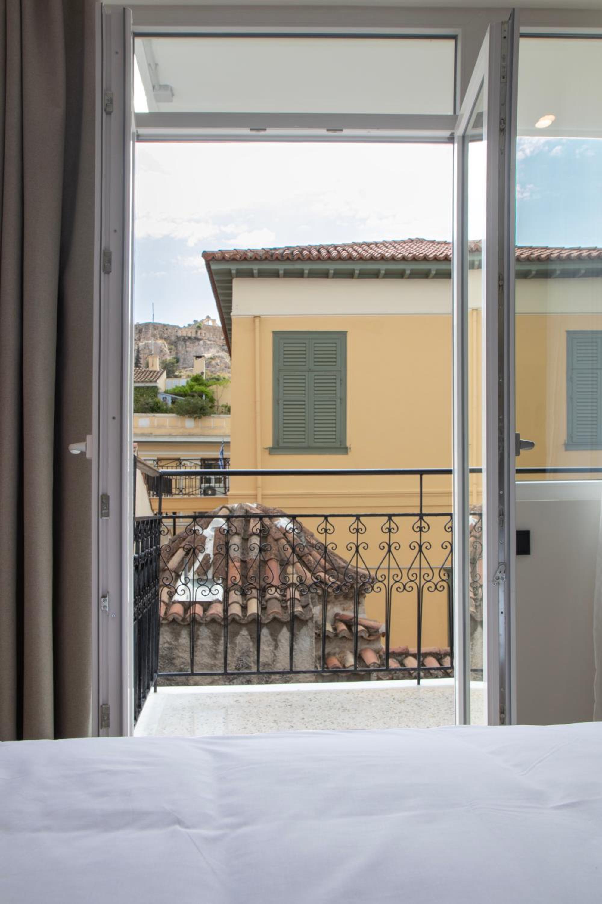 Mythodea Athens Suites