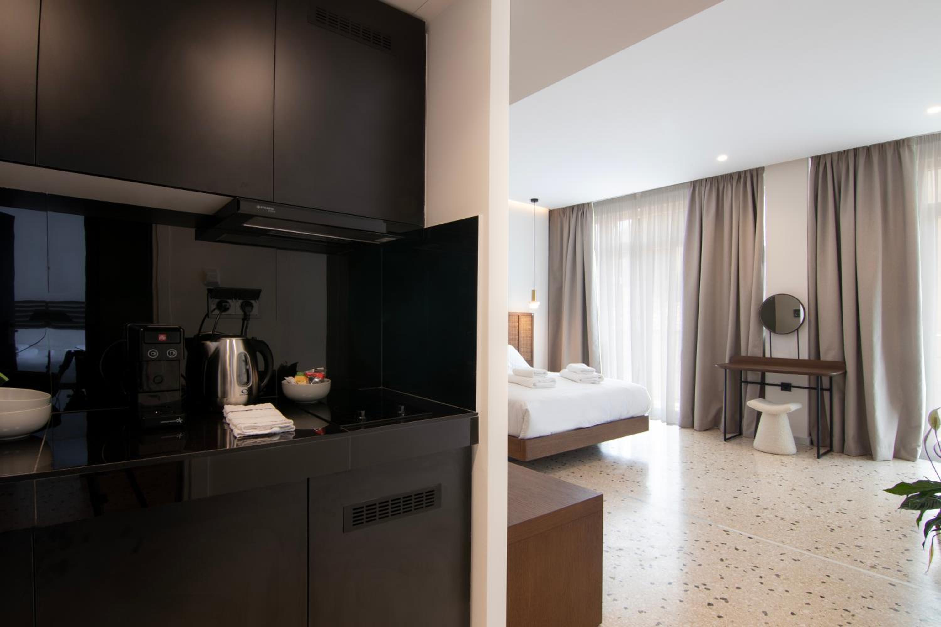 Mythodea Athens Suites