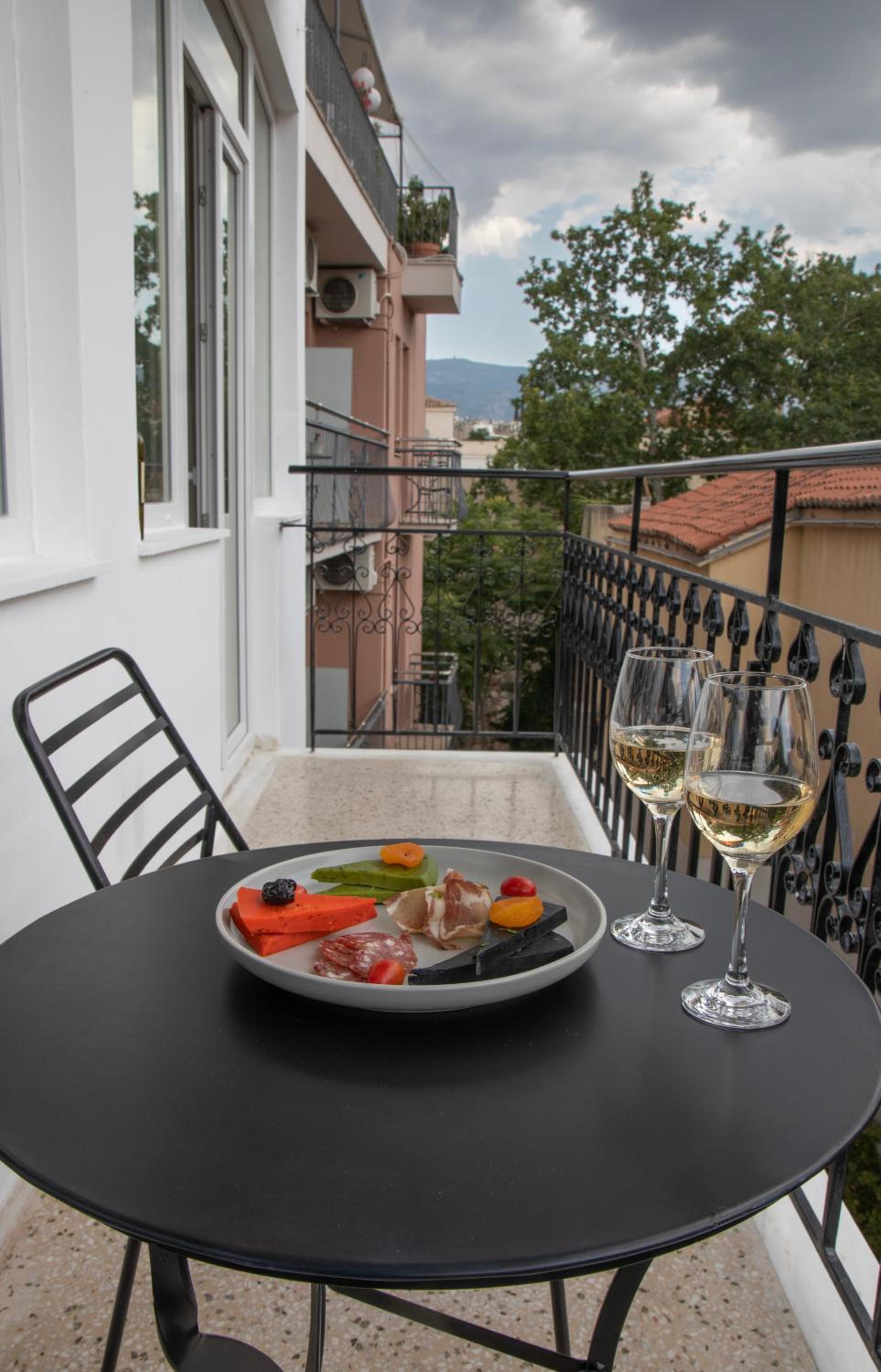 Mythodea Athens Suites