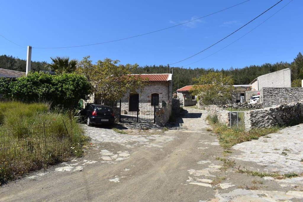 Magda Cottage, in South Crete view 3