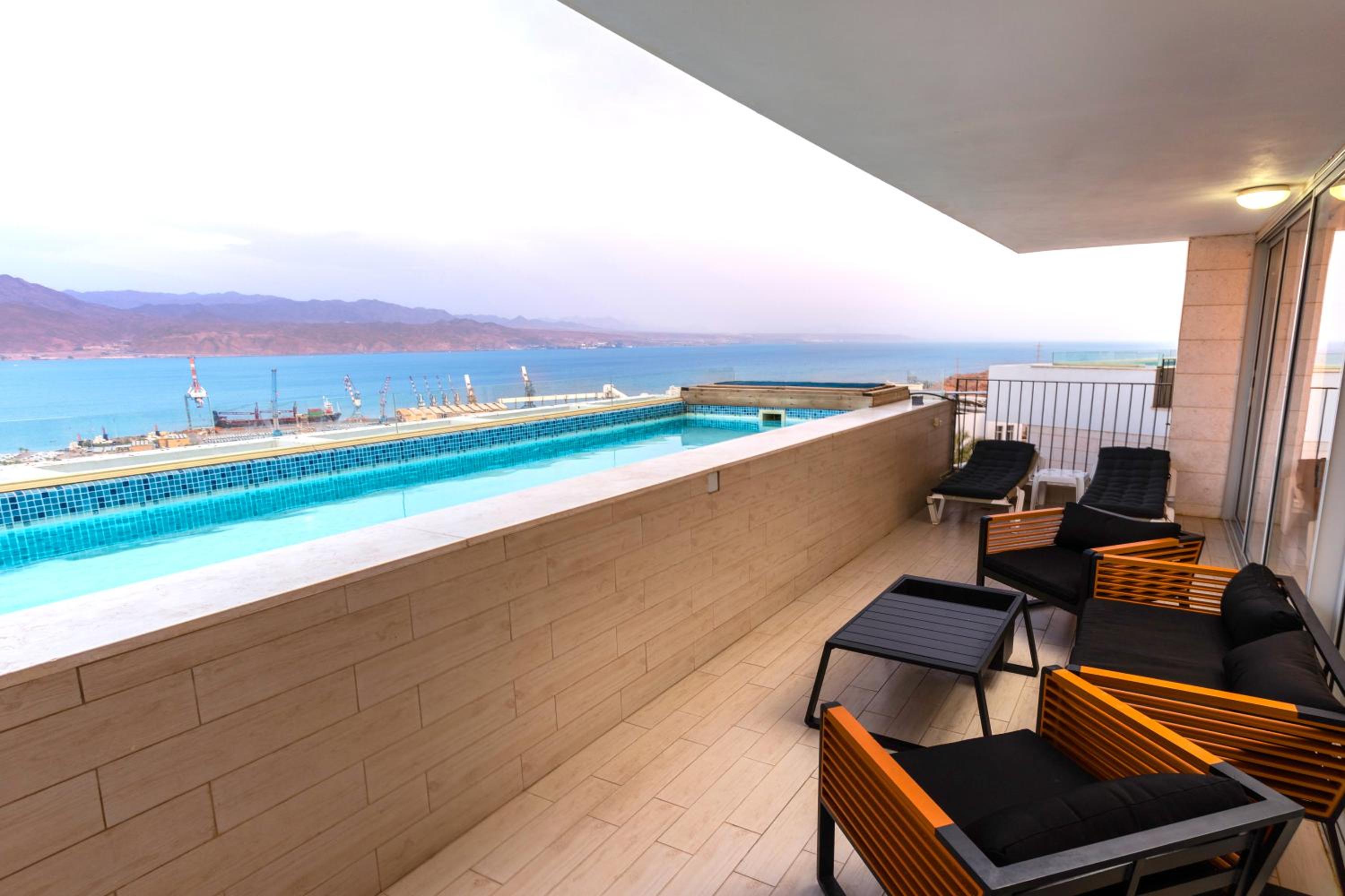 YalaRent Mountainside Duplexes with Private Pool