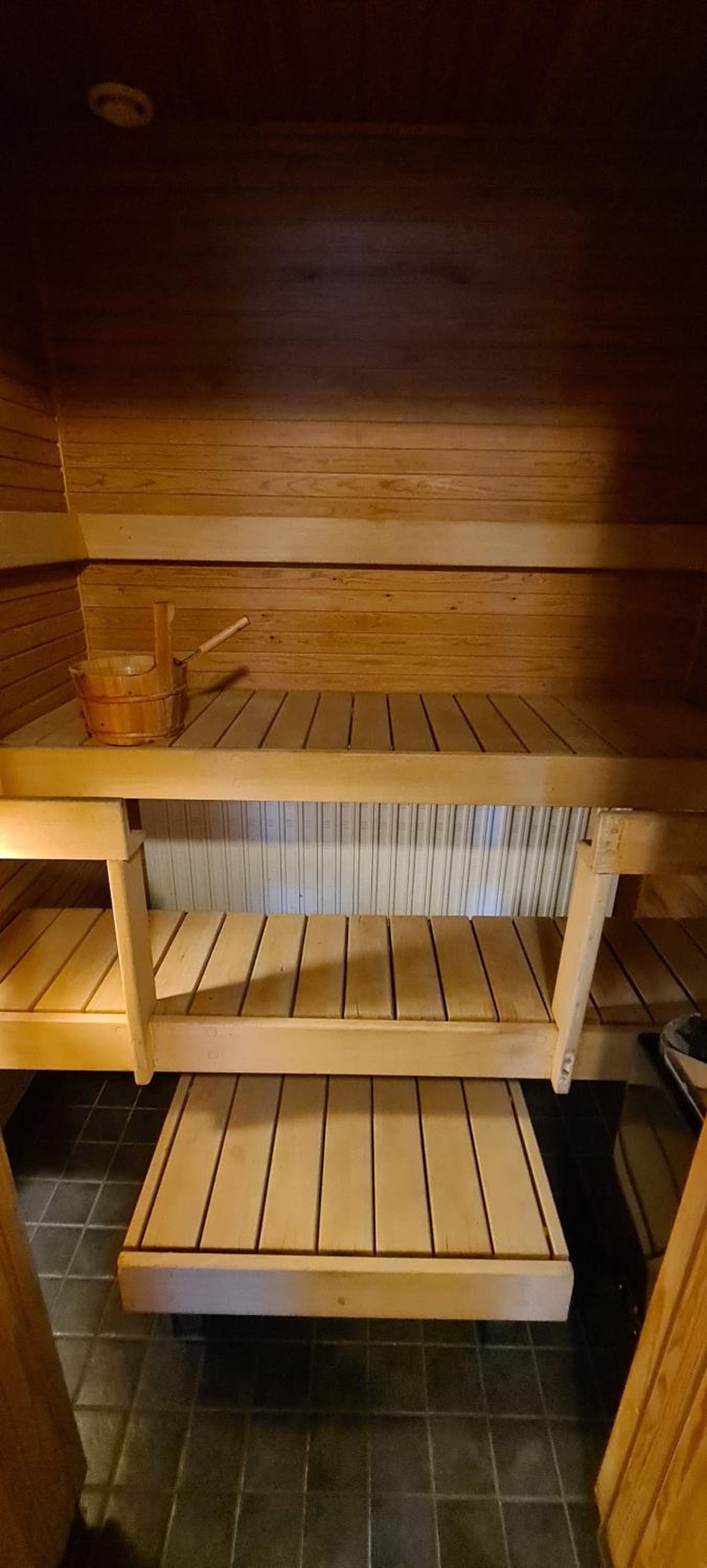 Kattohuoneisto keskustassa