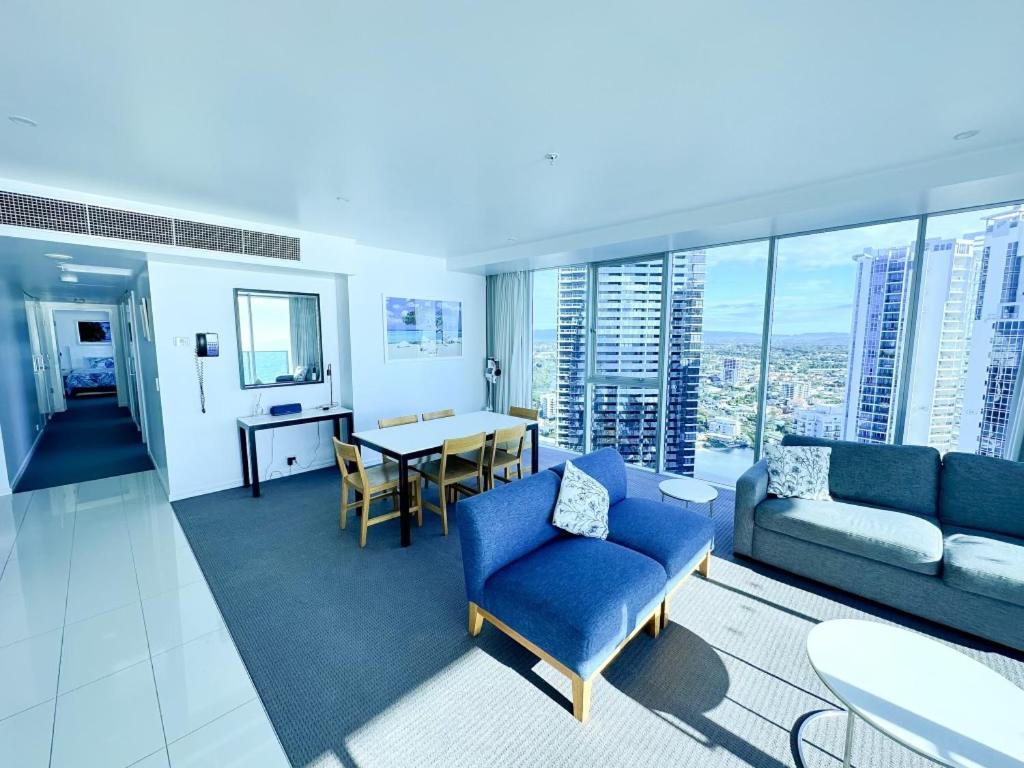 LUXURY APARTMENT- with WATER VIEWS FROM EVERY DIRECTION