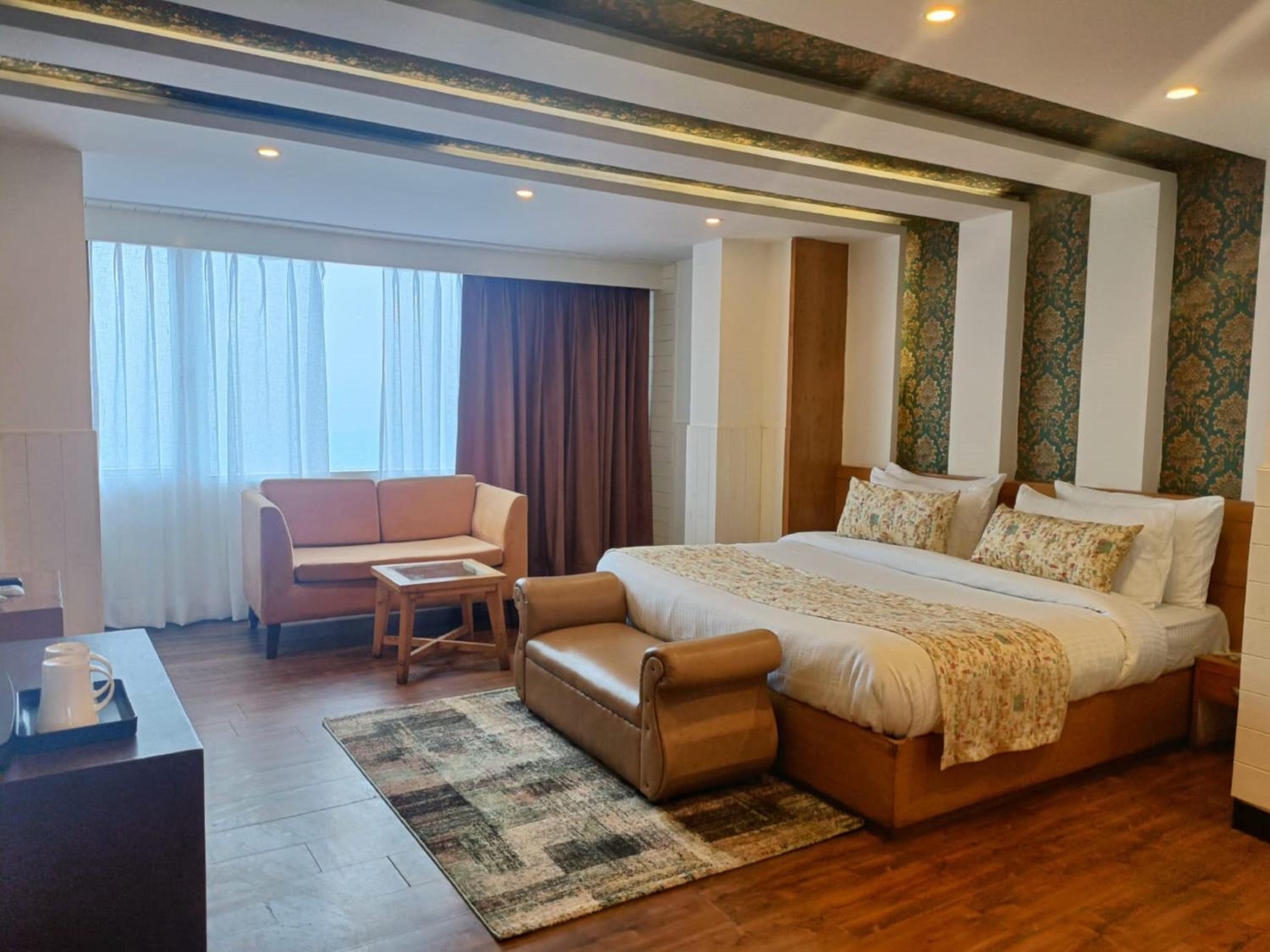Yashshree Mussoorie Mall Road
