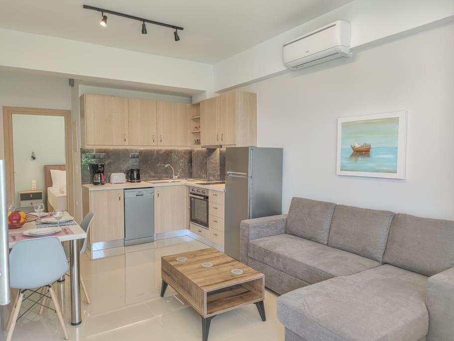 Renovated apartment 3- Platanias