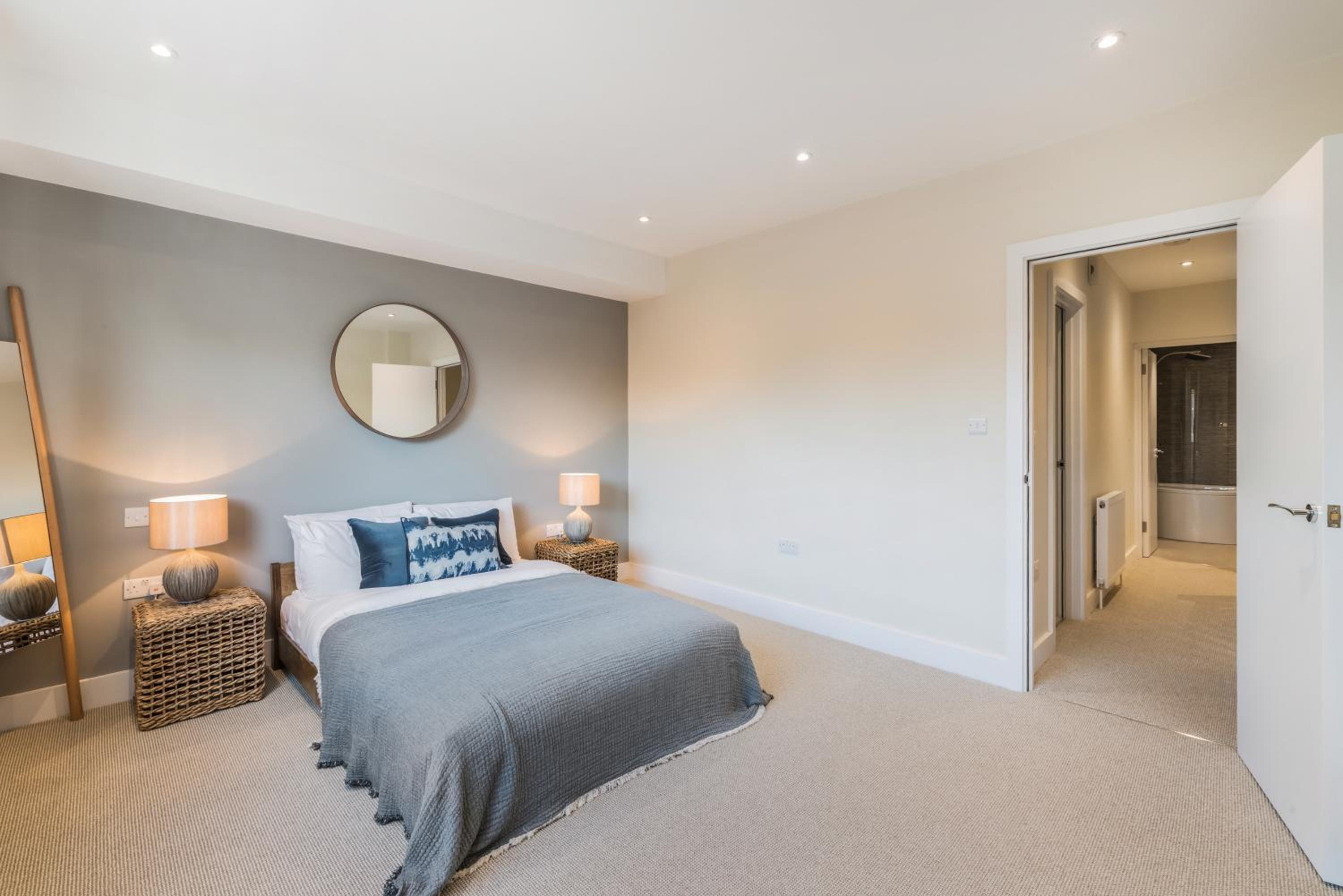 StayLux Kensington
