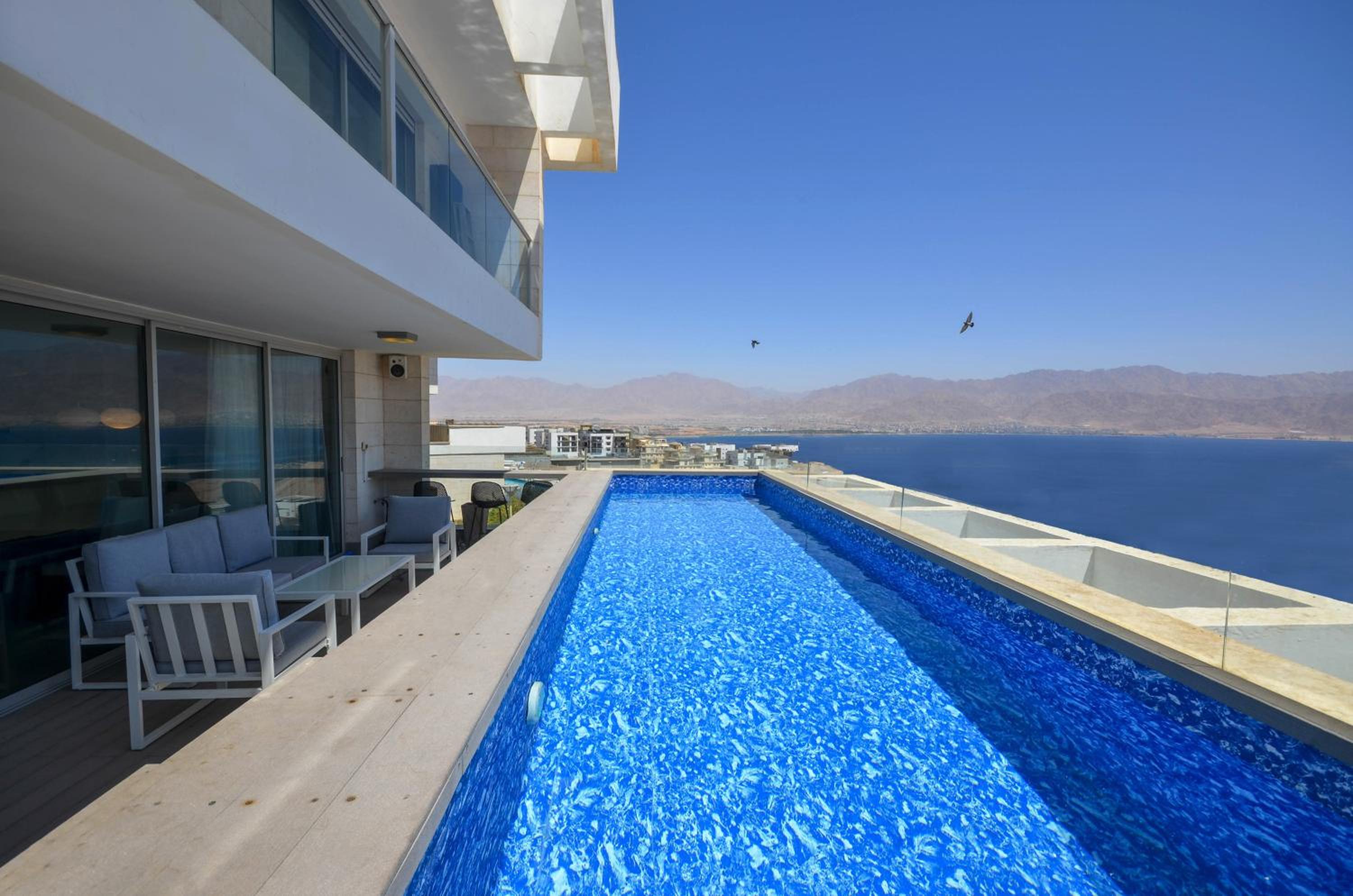YalaRent Mountainside Duplexes with Private Pool