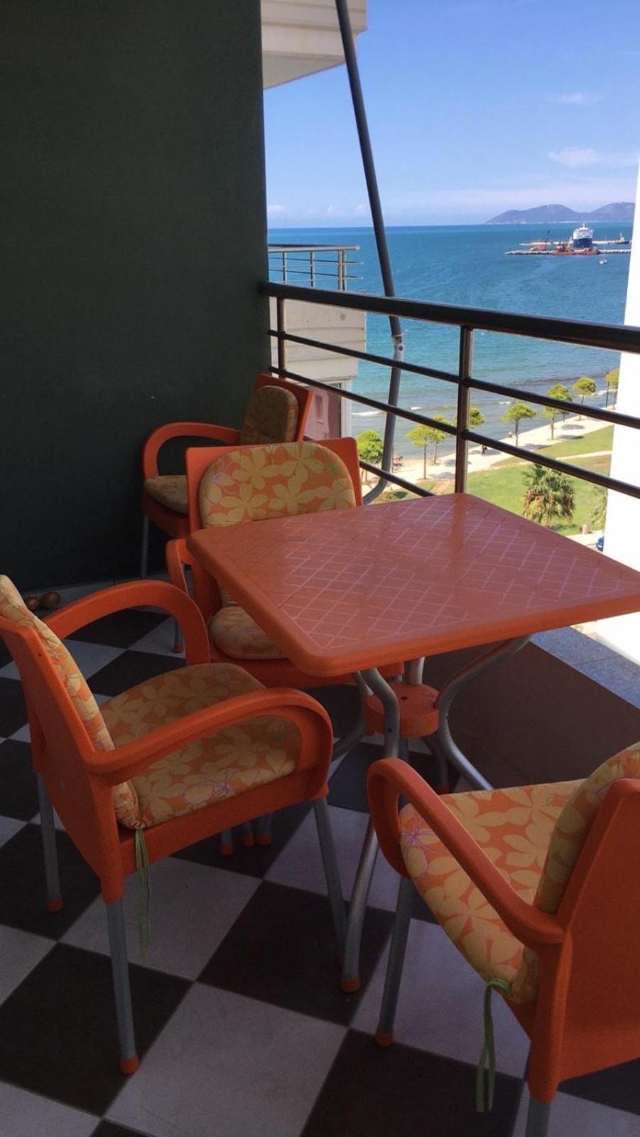 Vlora Lungomare Apartment, above Bar Bonaparte
