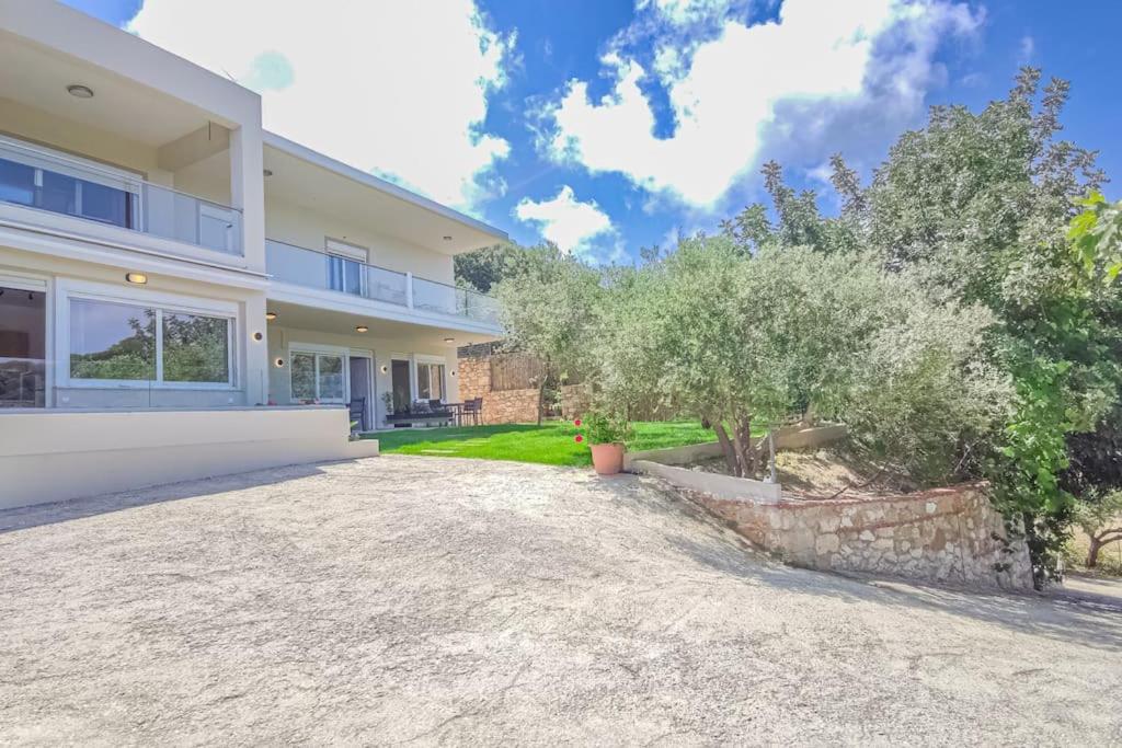 Renovated apartment 2 -Platanias