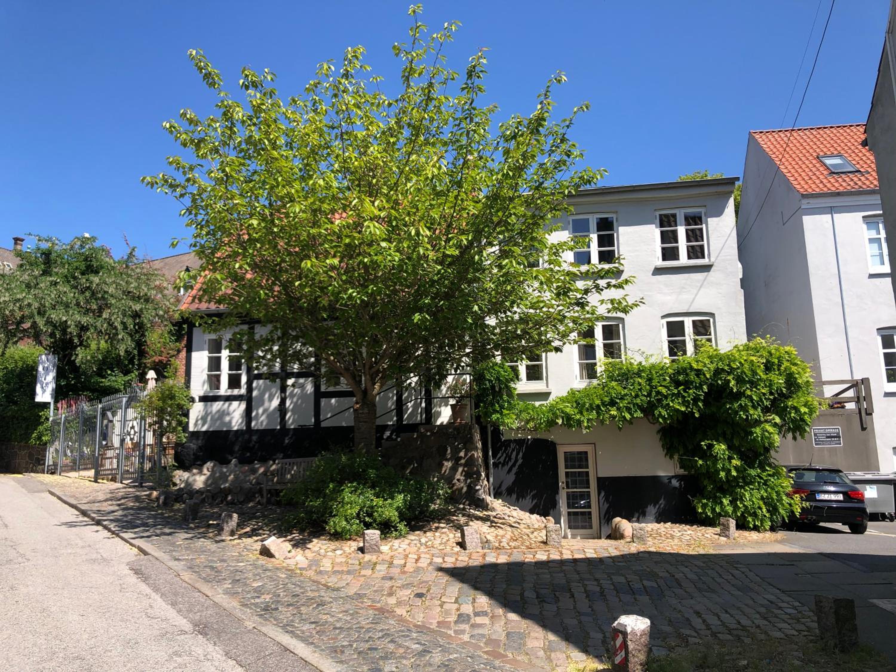 Huset ved springvandet