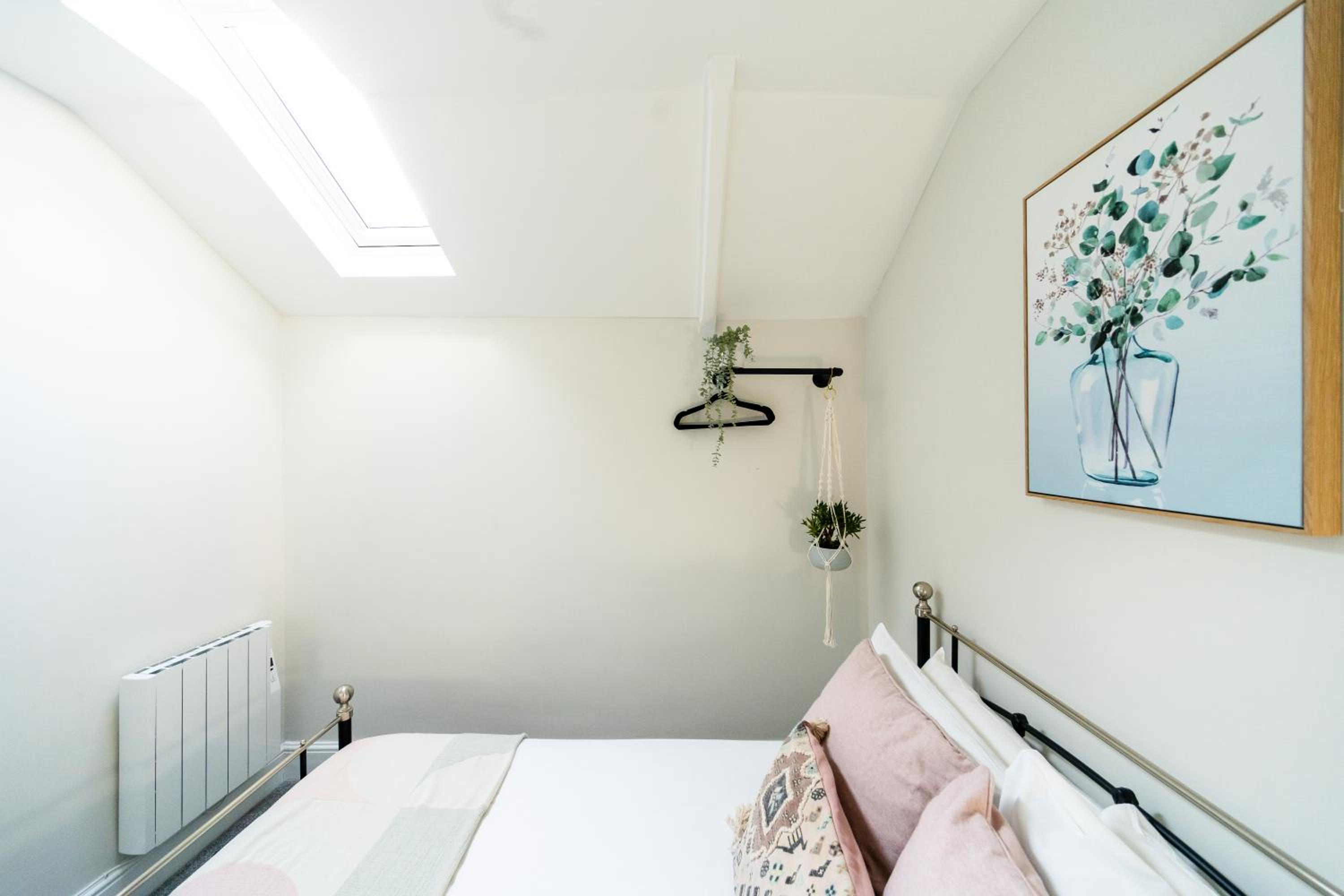 Howard Gardens - 1 Bedroom Apartment in Cardiff City Centre view 4