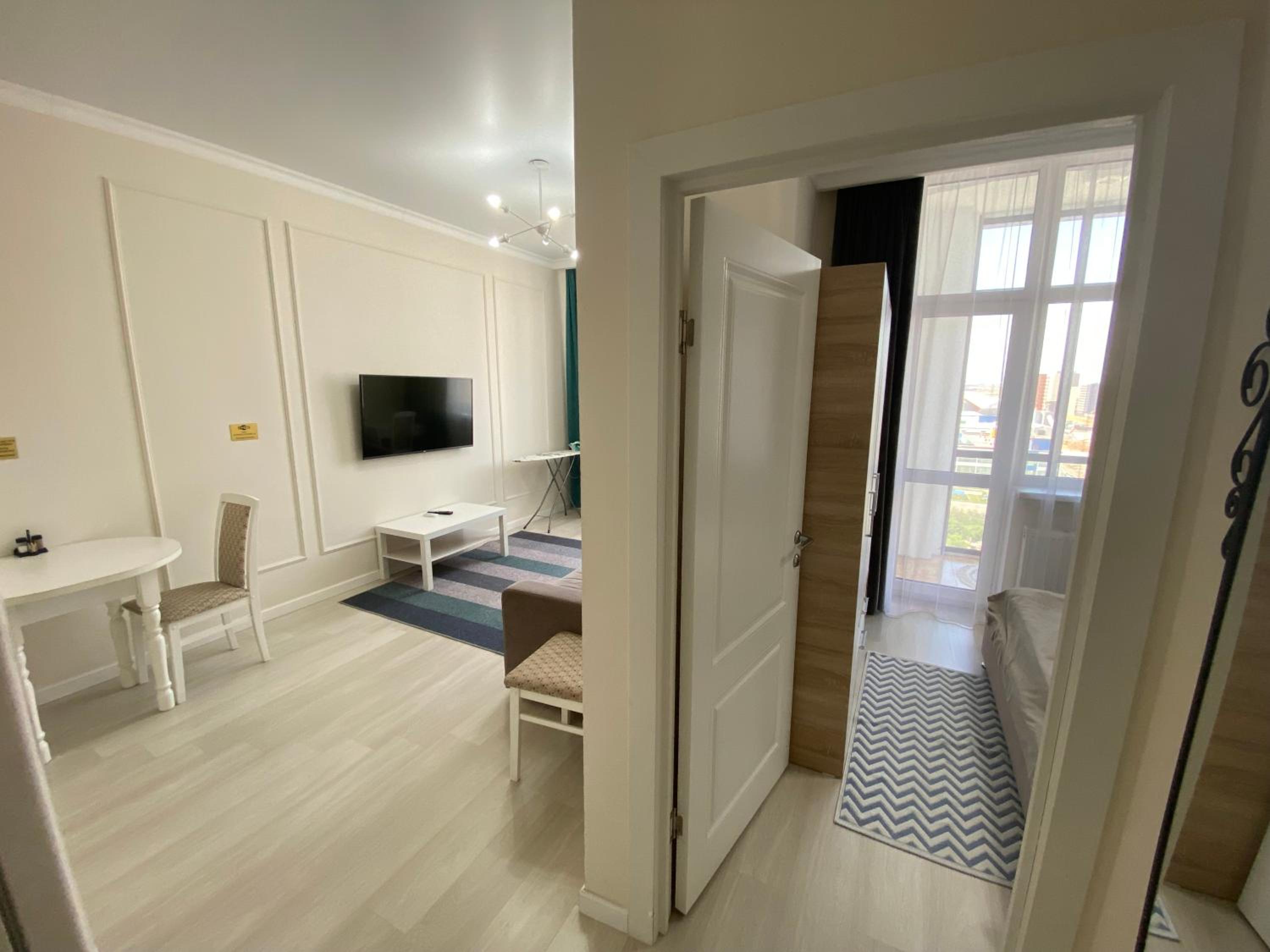 Alau Apartments view 4