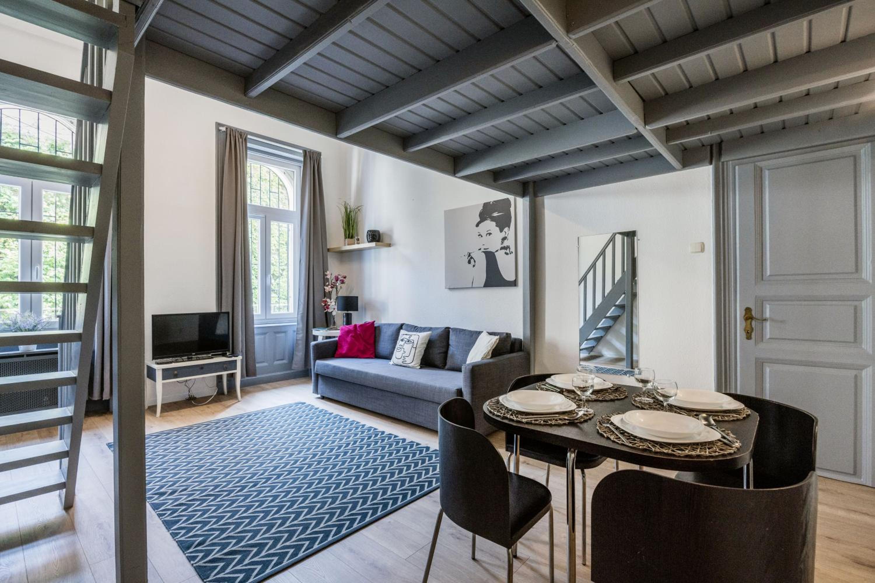 Trendy apartment at the hippest location - SPECIAL OFFER view 2