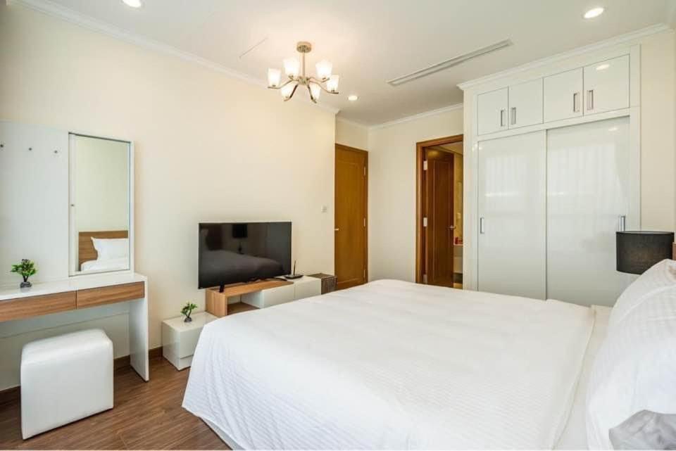 Landmark Vinhomes Christine Apartment