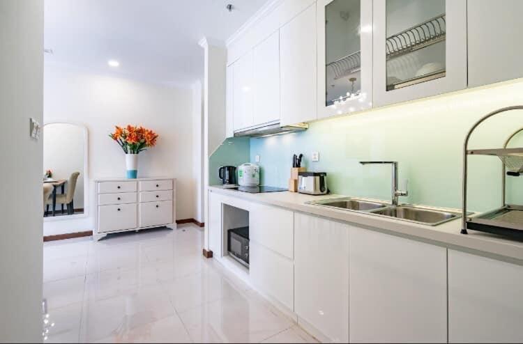 Landmark Vinhomes Christine Apartment