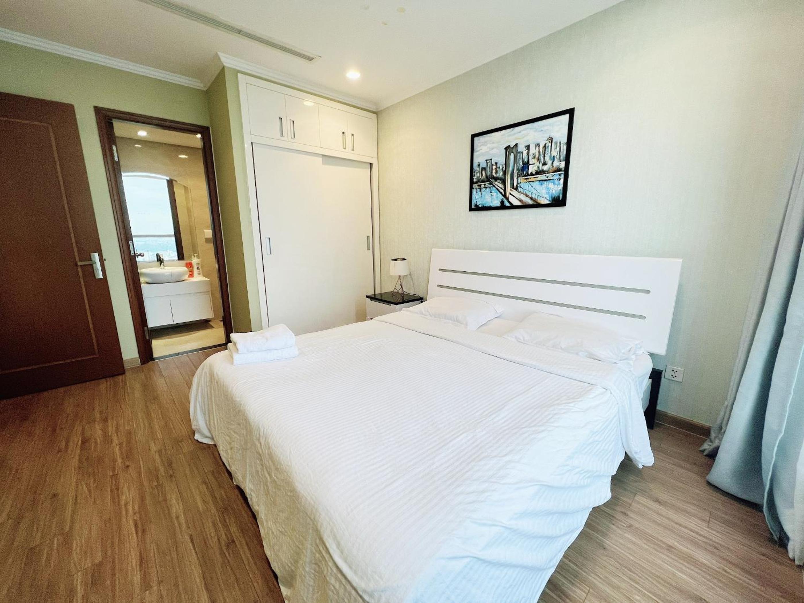 Landmark Vinhomes Christine Apartment