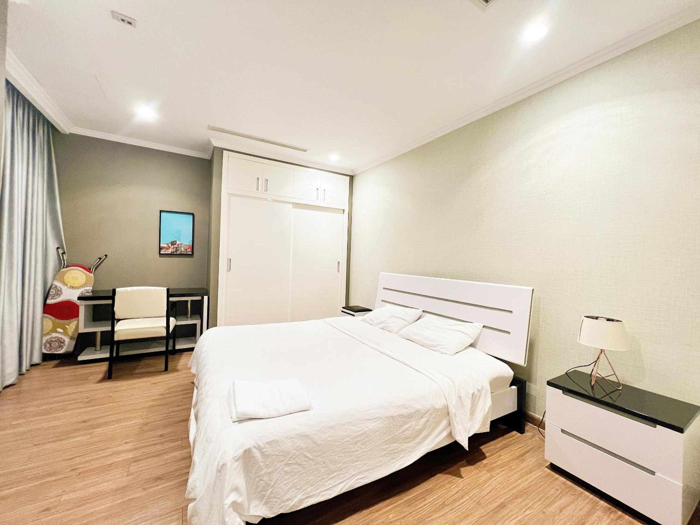Landmark Vinhomes Christine Apartment