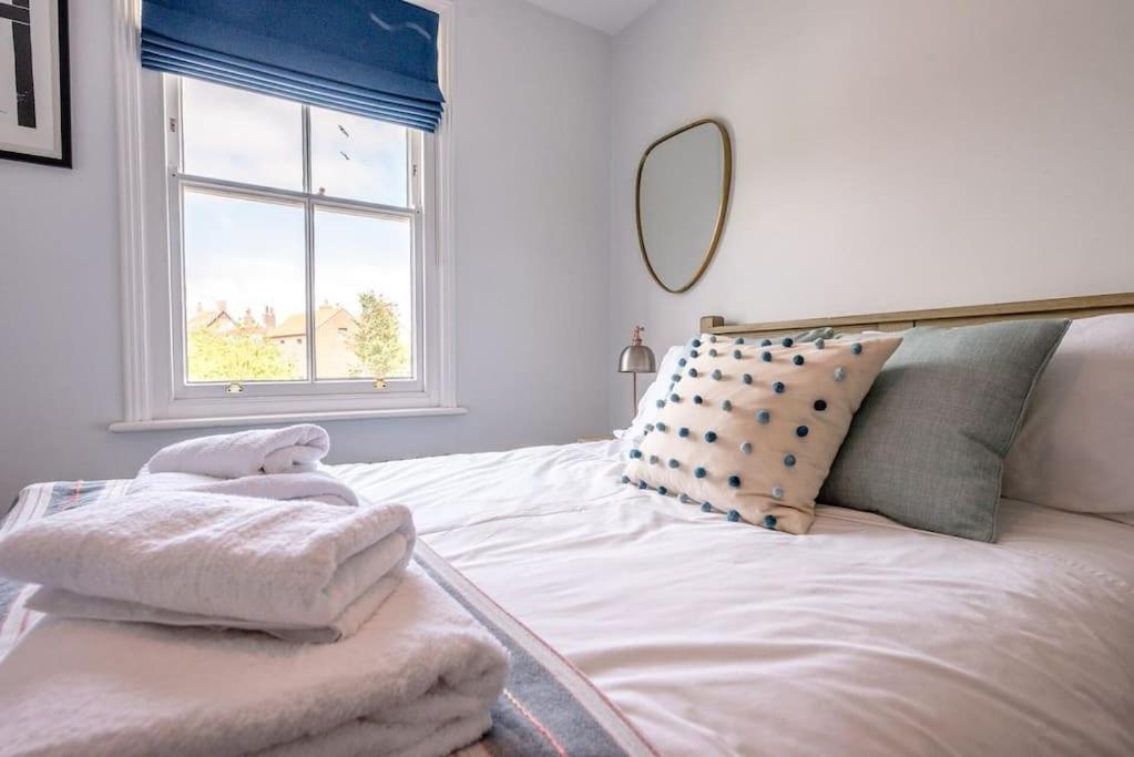Sea House, Walberswick view 3