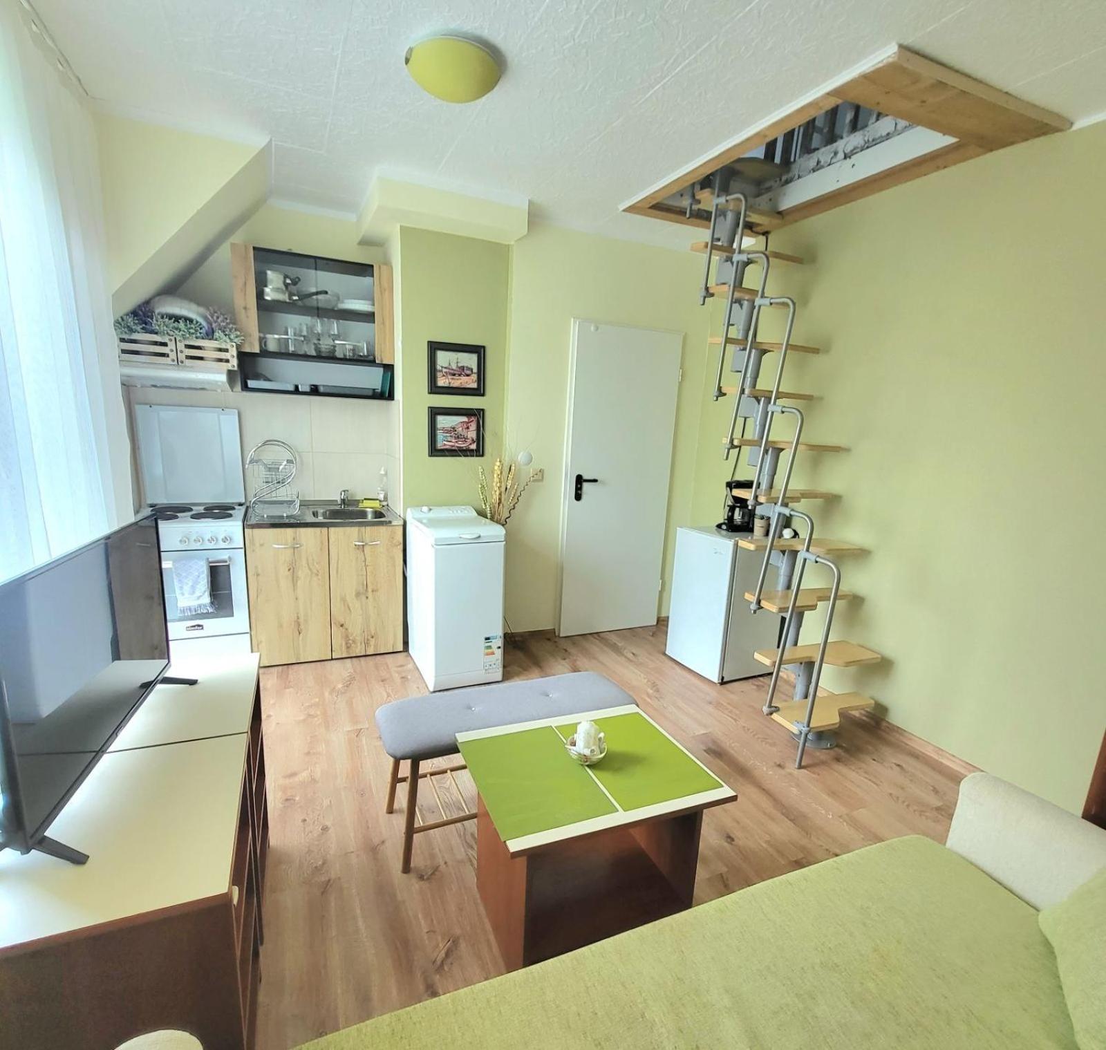 Penthouse Apartments PERLA, Vasiliko