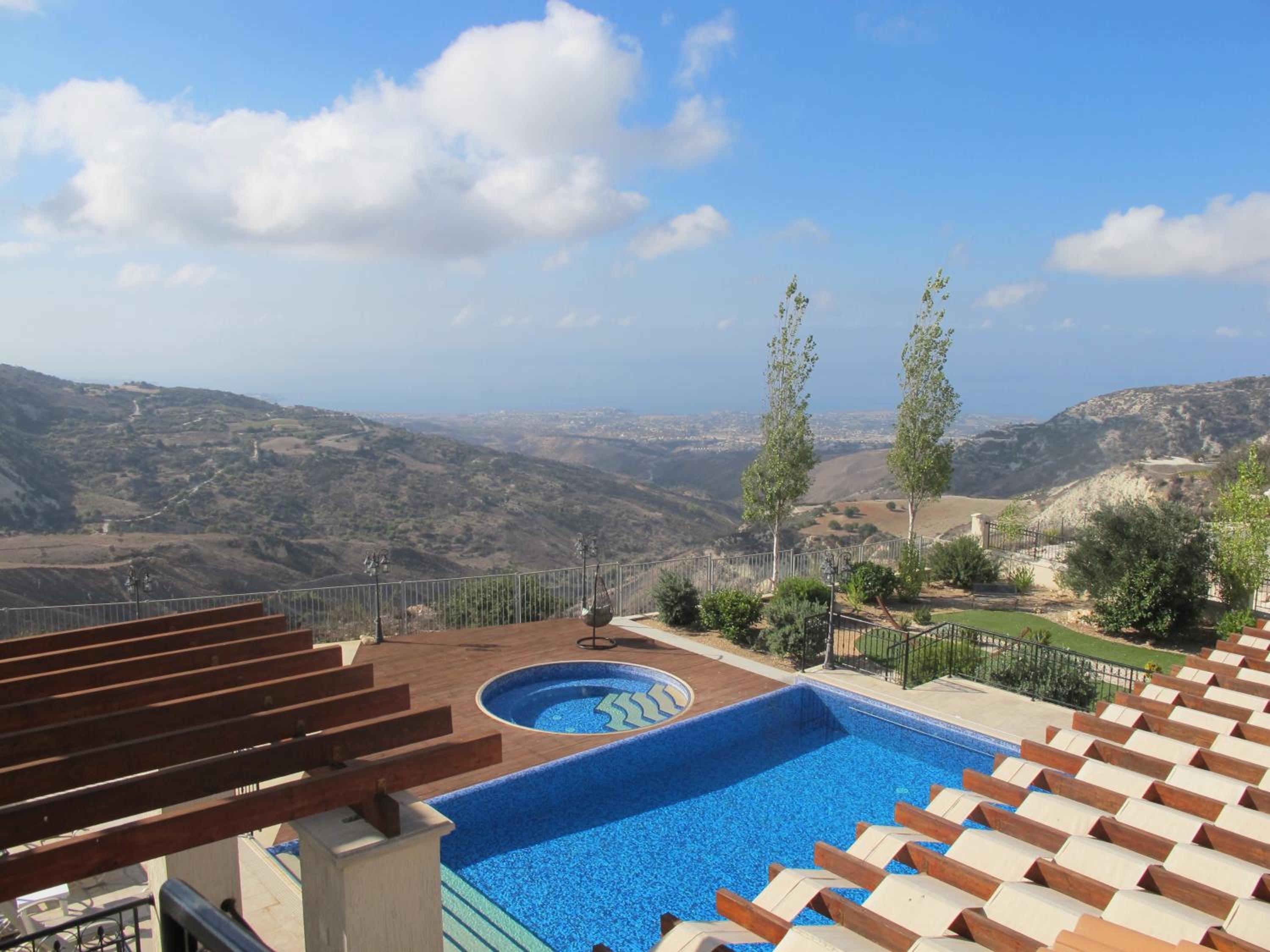 Eagles Cliff Villa