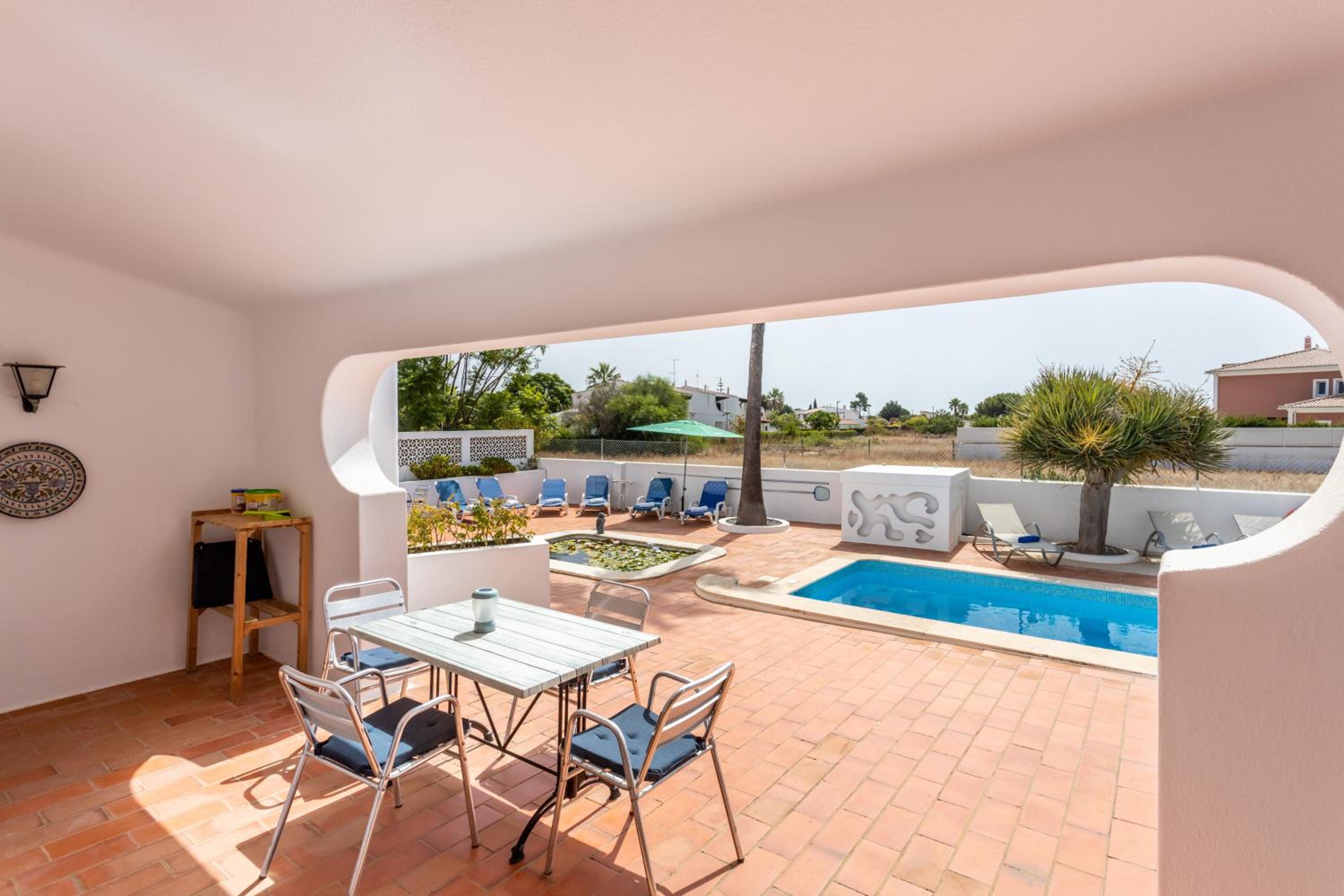 Superb Carvoeiro Villa Villa Alegria Do Sul 7 Bedrooms Pool & Sun Terrace view 4