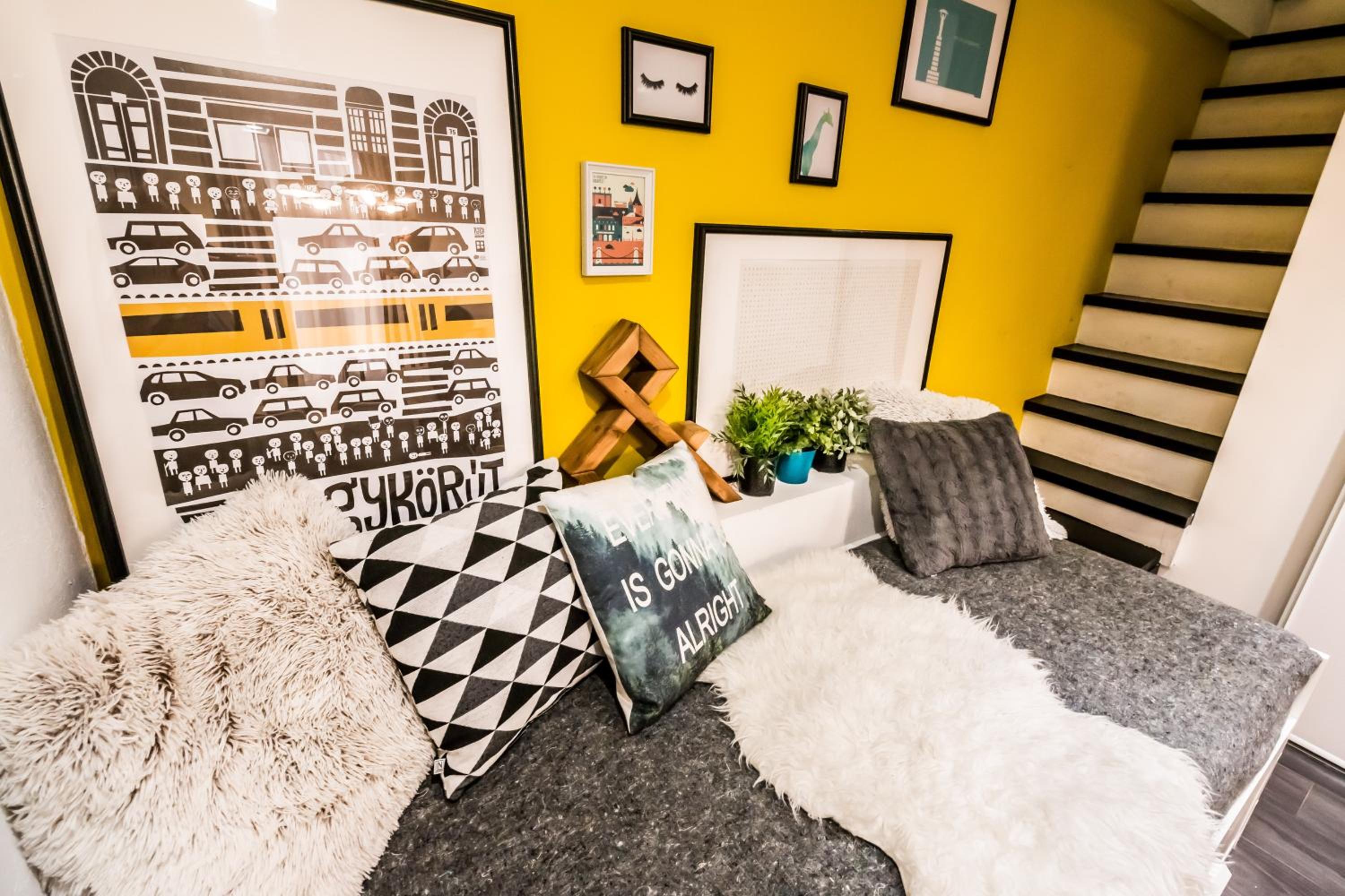 Twin Apartments