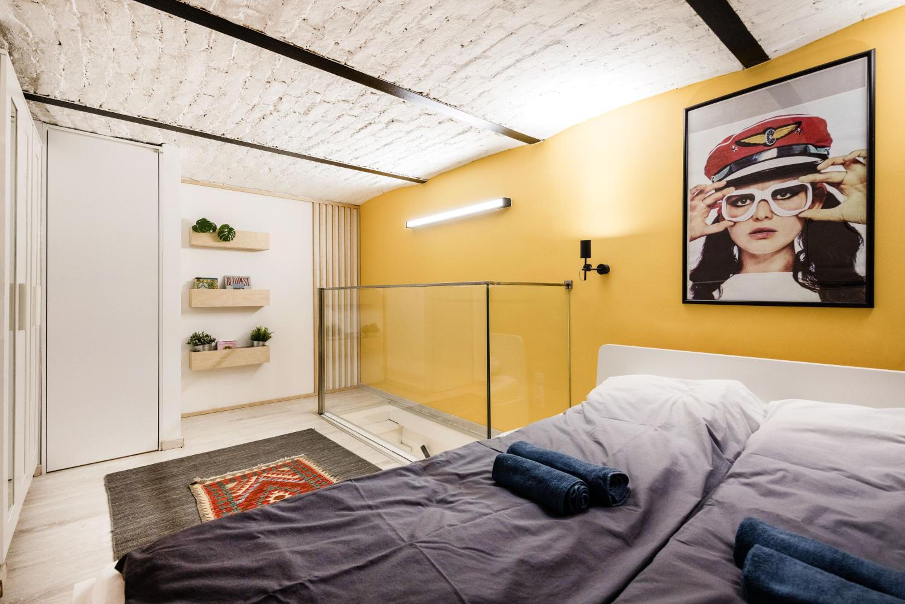 Twin Apartments