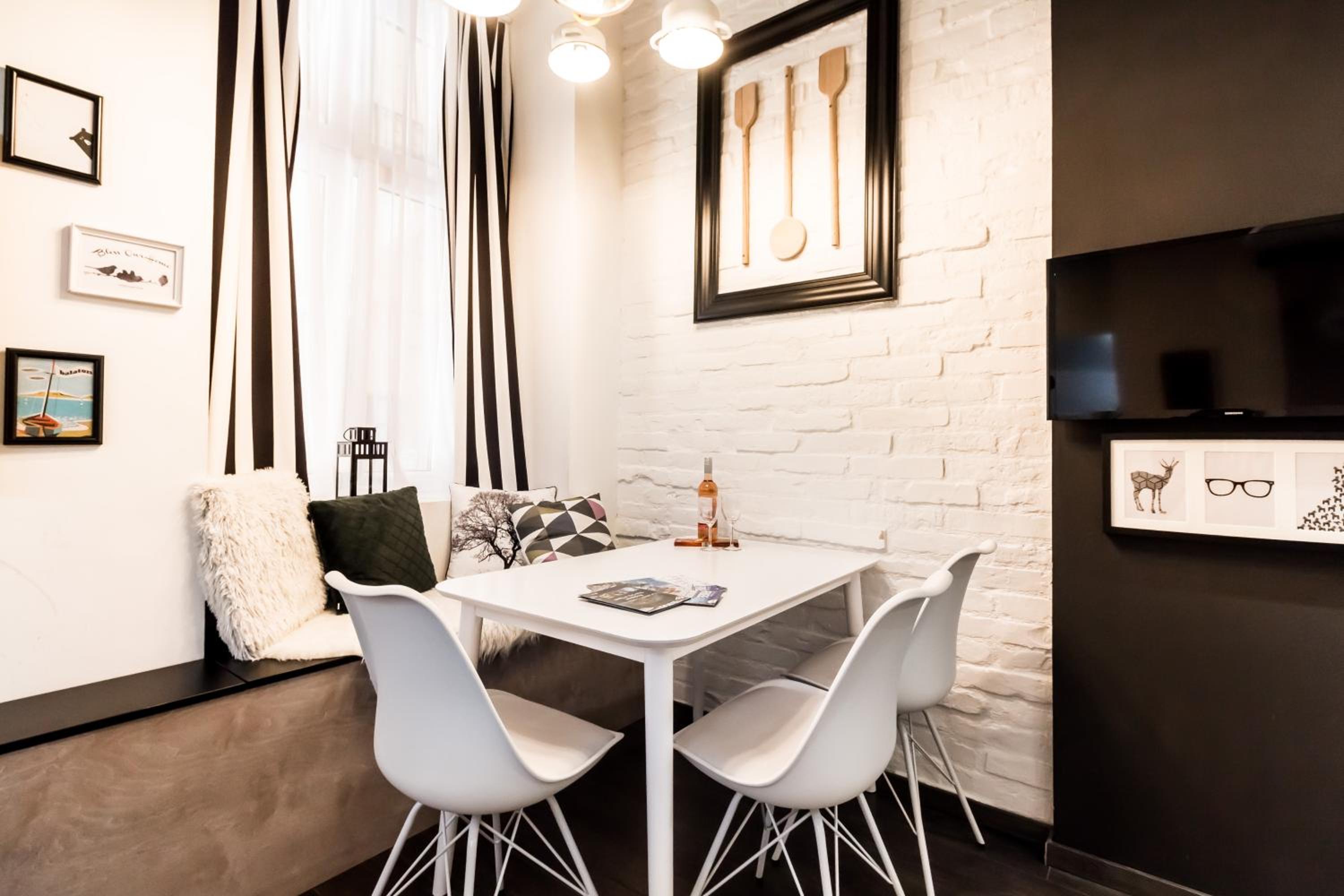 Twin Apartments