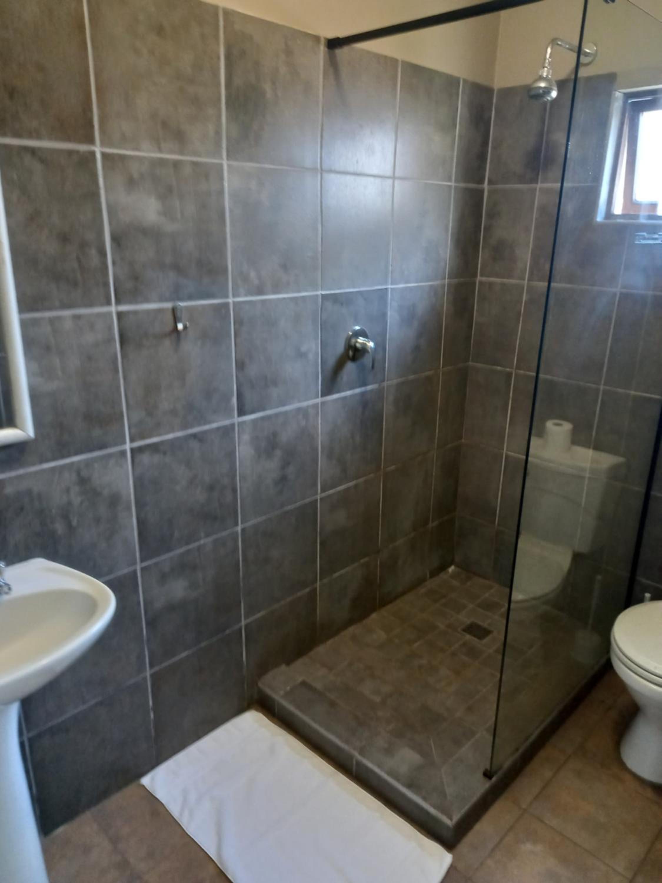 The Tweni Waterfront Guest Lodge view 5