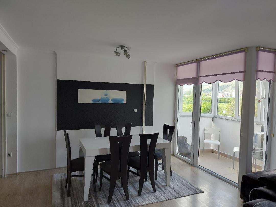 Jove Apartments