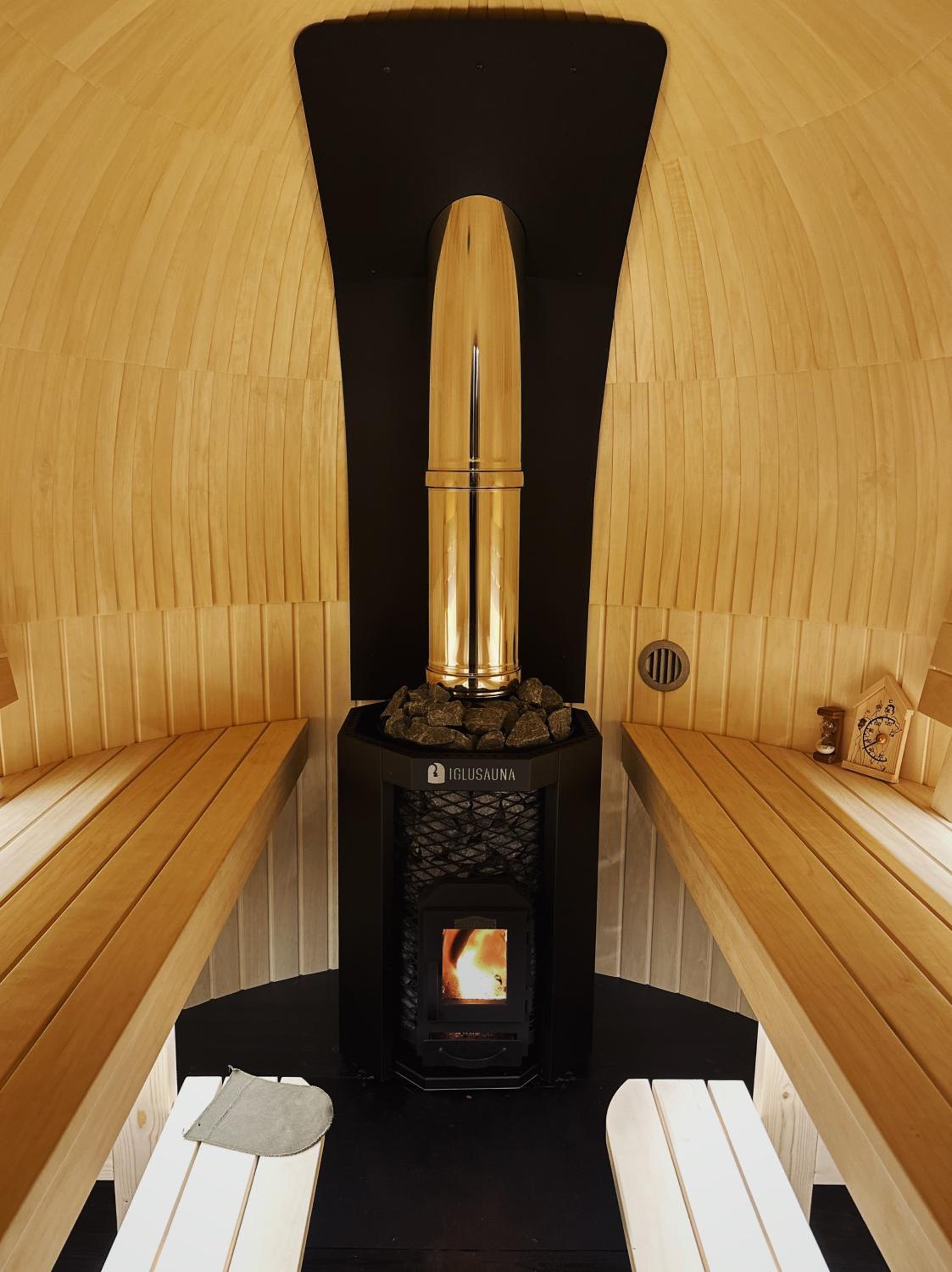 Pedaspä Igloo House and Sauna